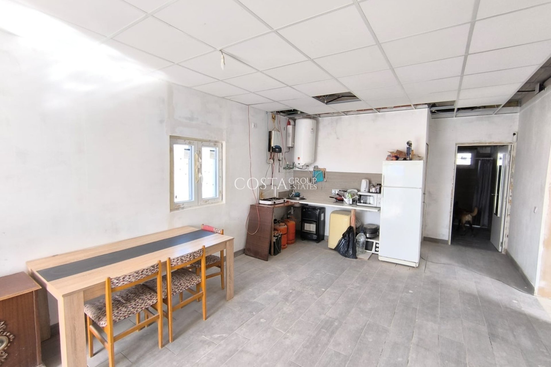 Odsprzedaż - Willa -
Pinoso - Pinoso Centro