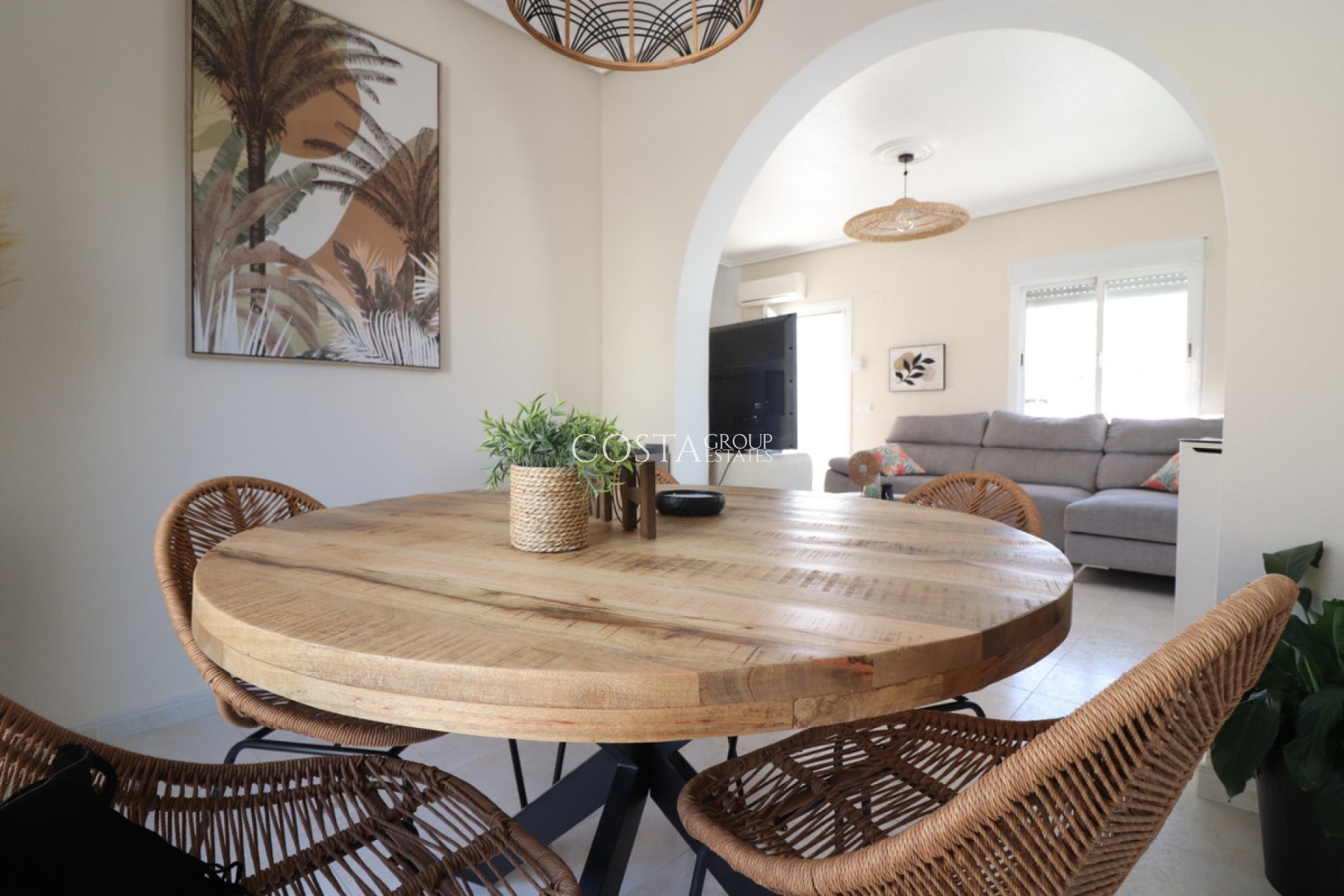 Odsprzedaż - Willa -
Rojales