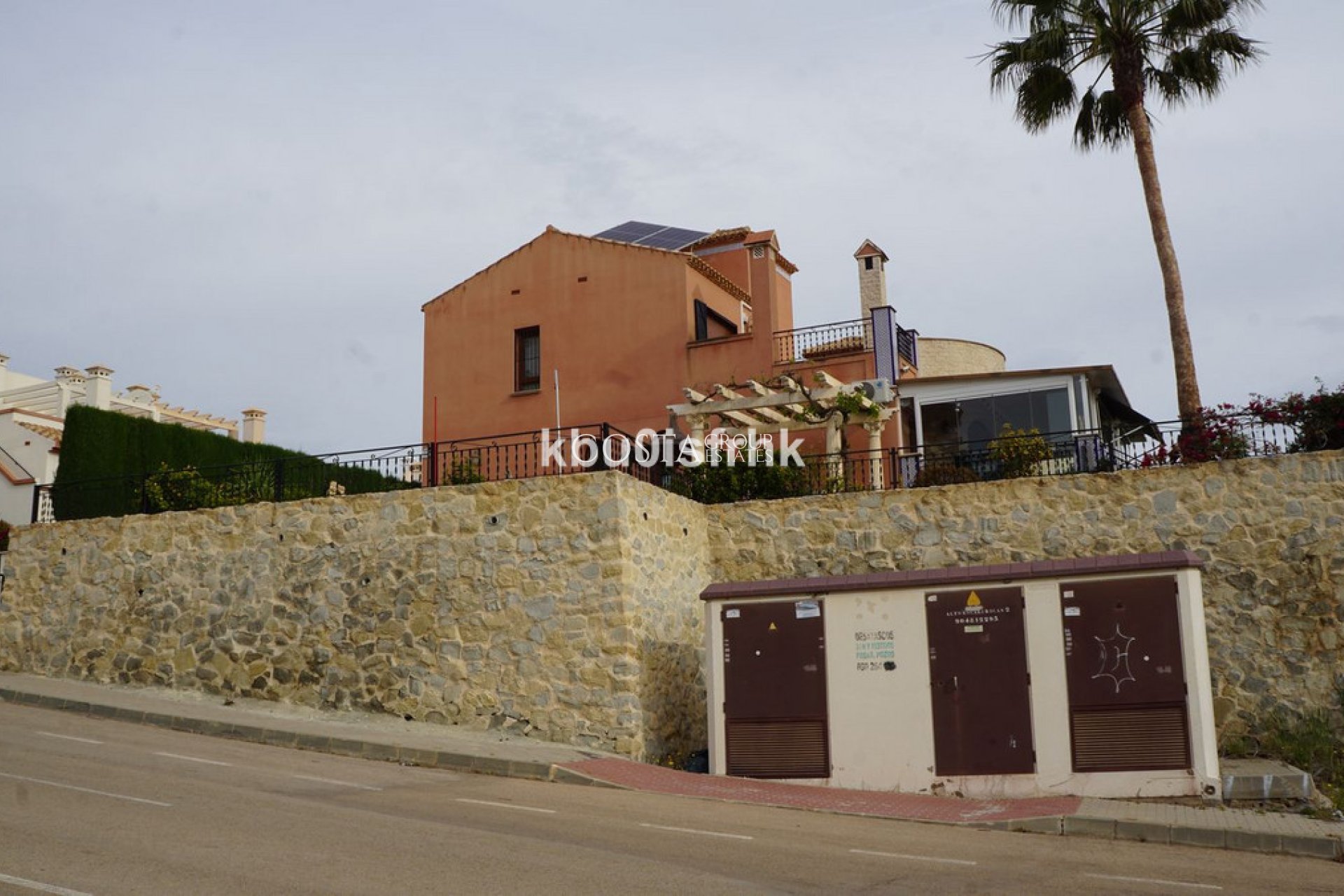 Odsprzedaż - Willa -
San Miguel de Salinas - San Miguel de Salinas Centro