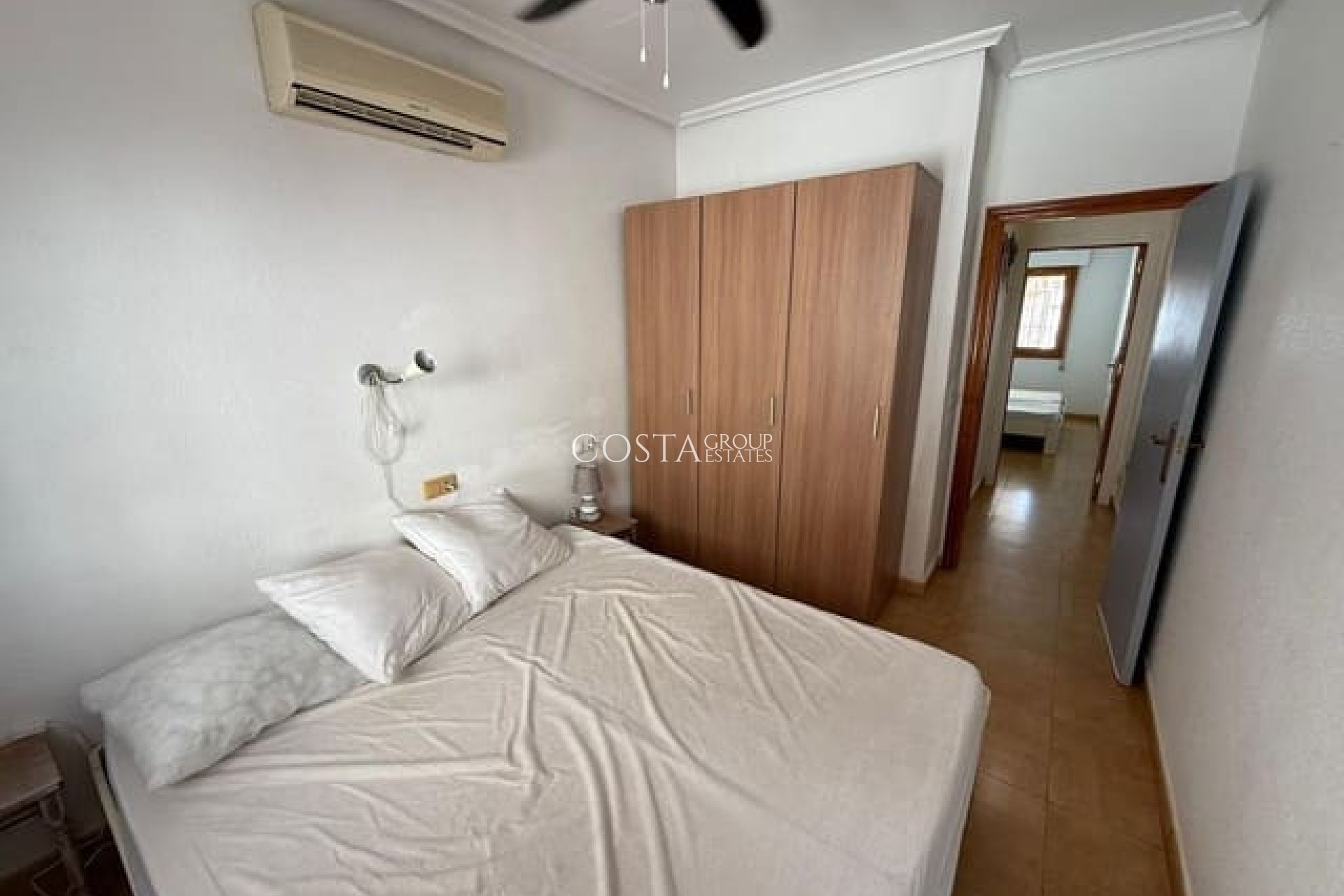 Odsprzedaż - Willa -
San Miguel de Salinas - San Miguel de Salinas Centro