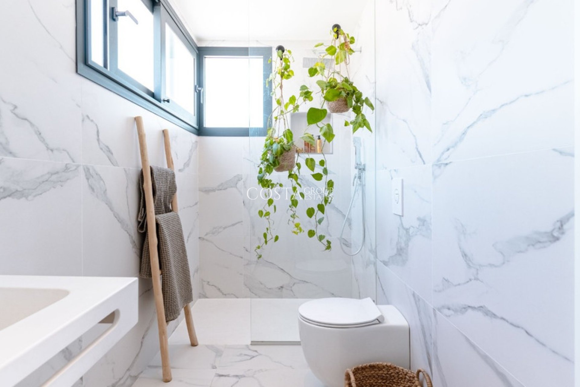 Odsprzedaż - Willa -
San Miguel de Salinas - San Miguel de Salinas Centro