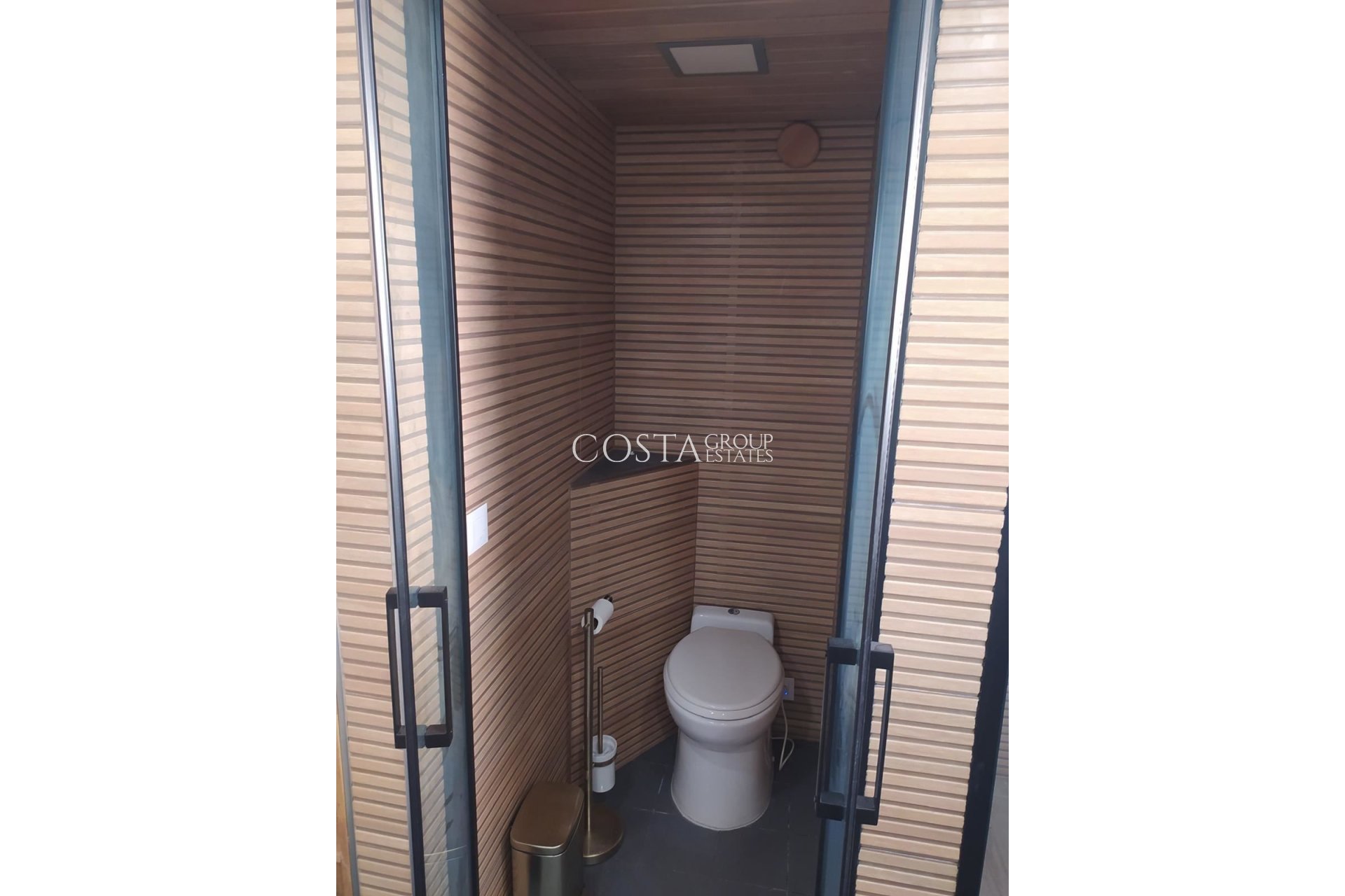 Odsprzedaż - Willa -
San Miguel de Salinas - San Miguel de Salinas Centro