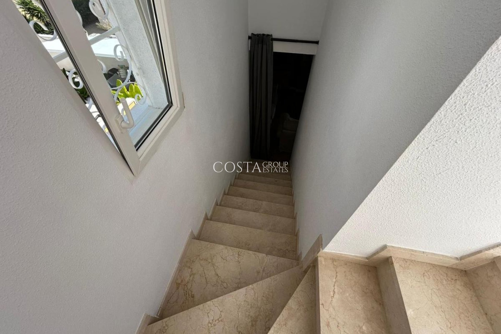 Odsprzedaż - Willa -
San Miguel de Salinas - San Miguel de Salinas Centro