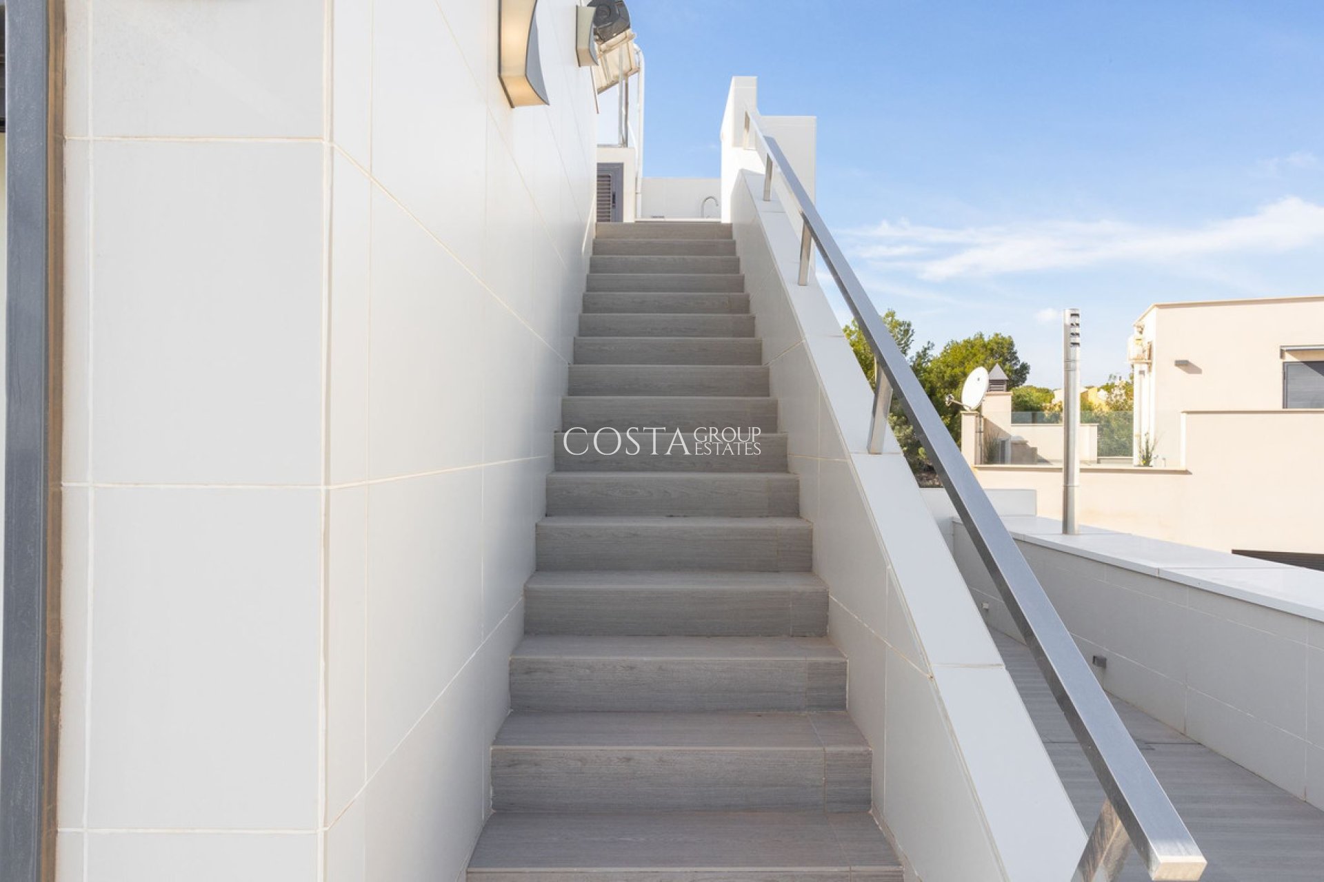 Odsprzedaż - Willa -
San Miguel de Salinas - San Miguel de Salinas Centro