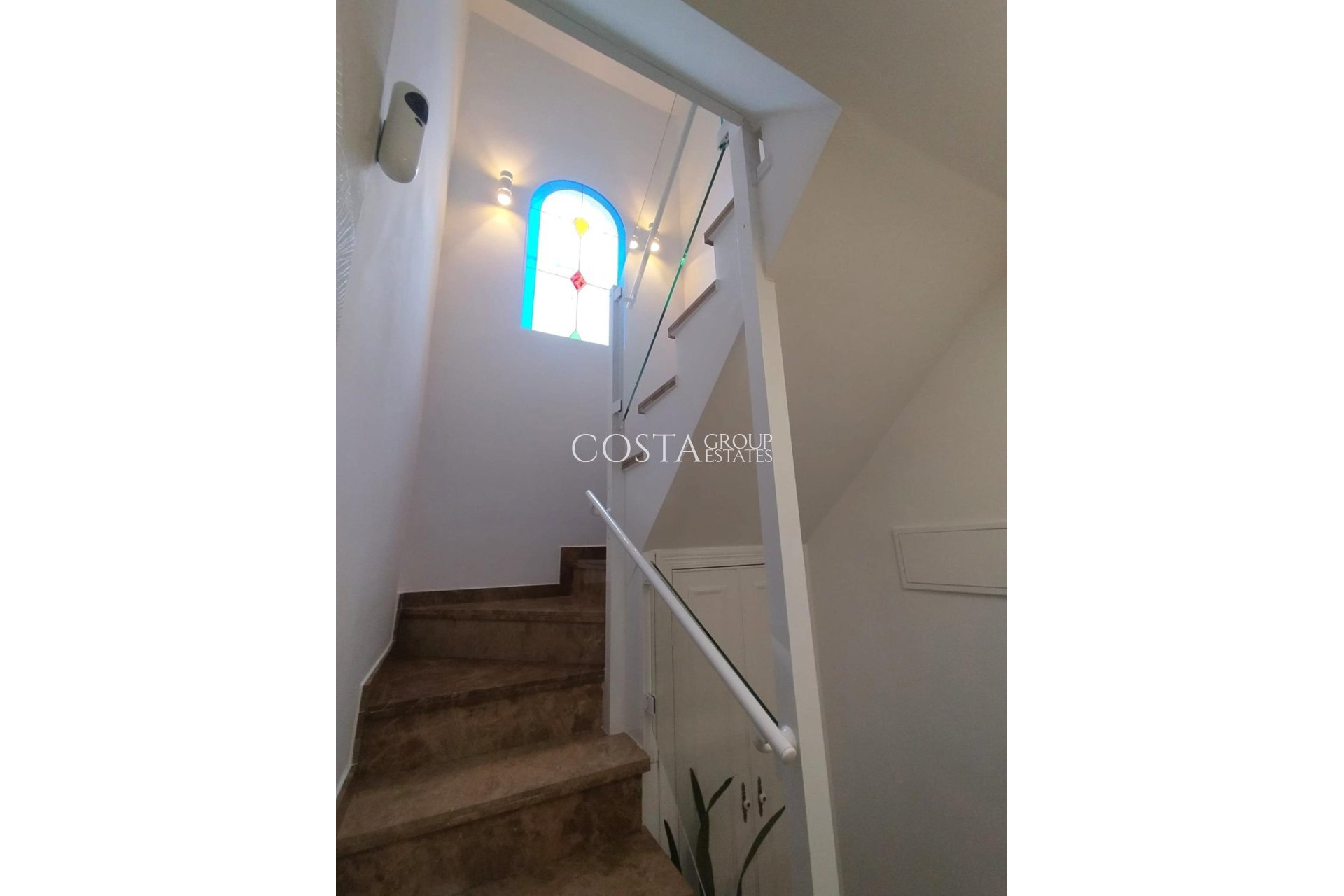 Odsprzedaż - Willa -
San Miguel de Salinas - San Miguel de Salinas Centro