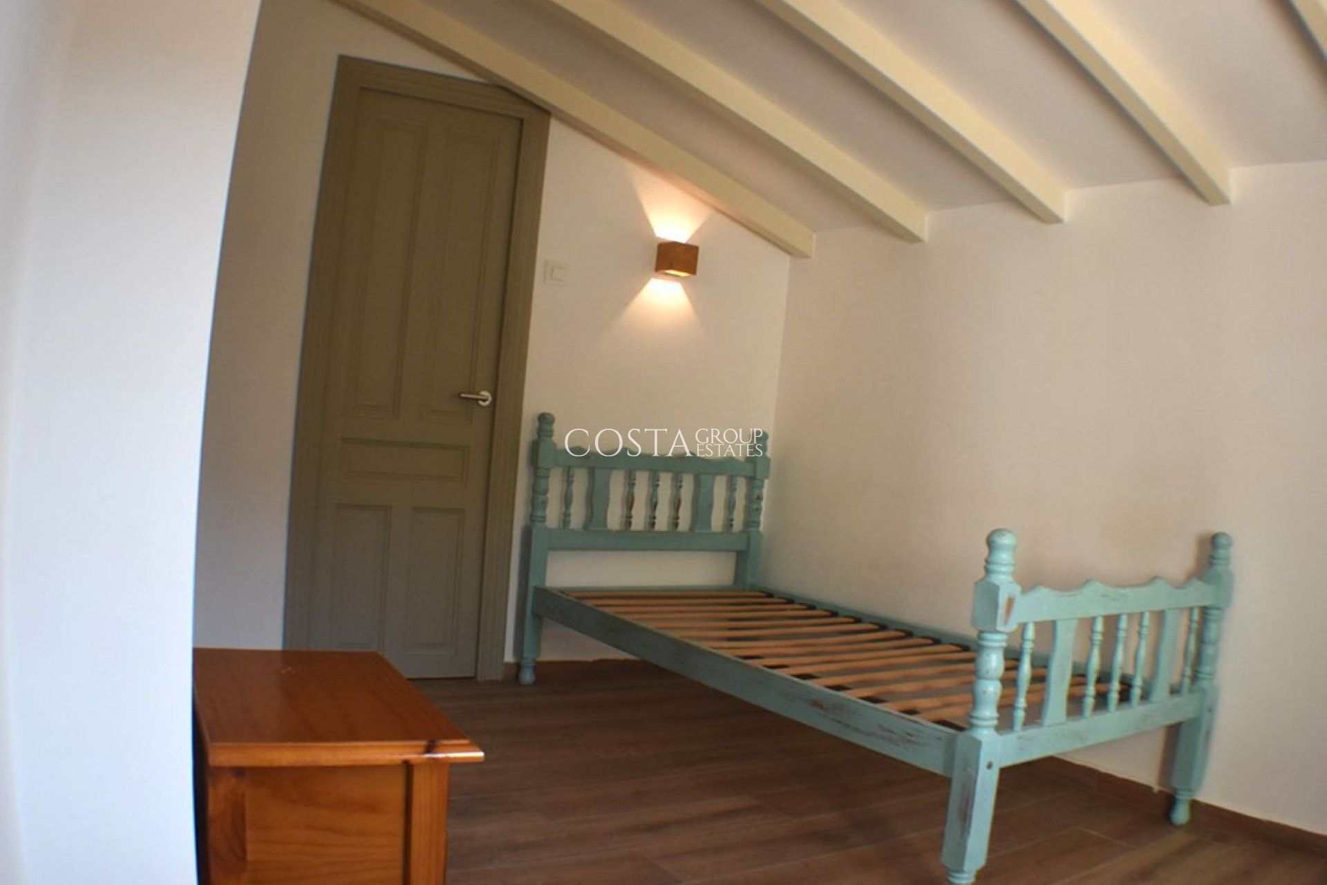 Odsprzedaż - Willa -
Teulada - Moraira