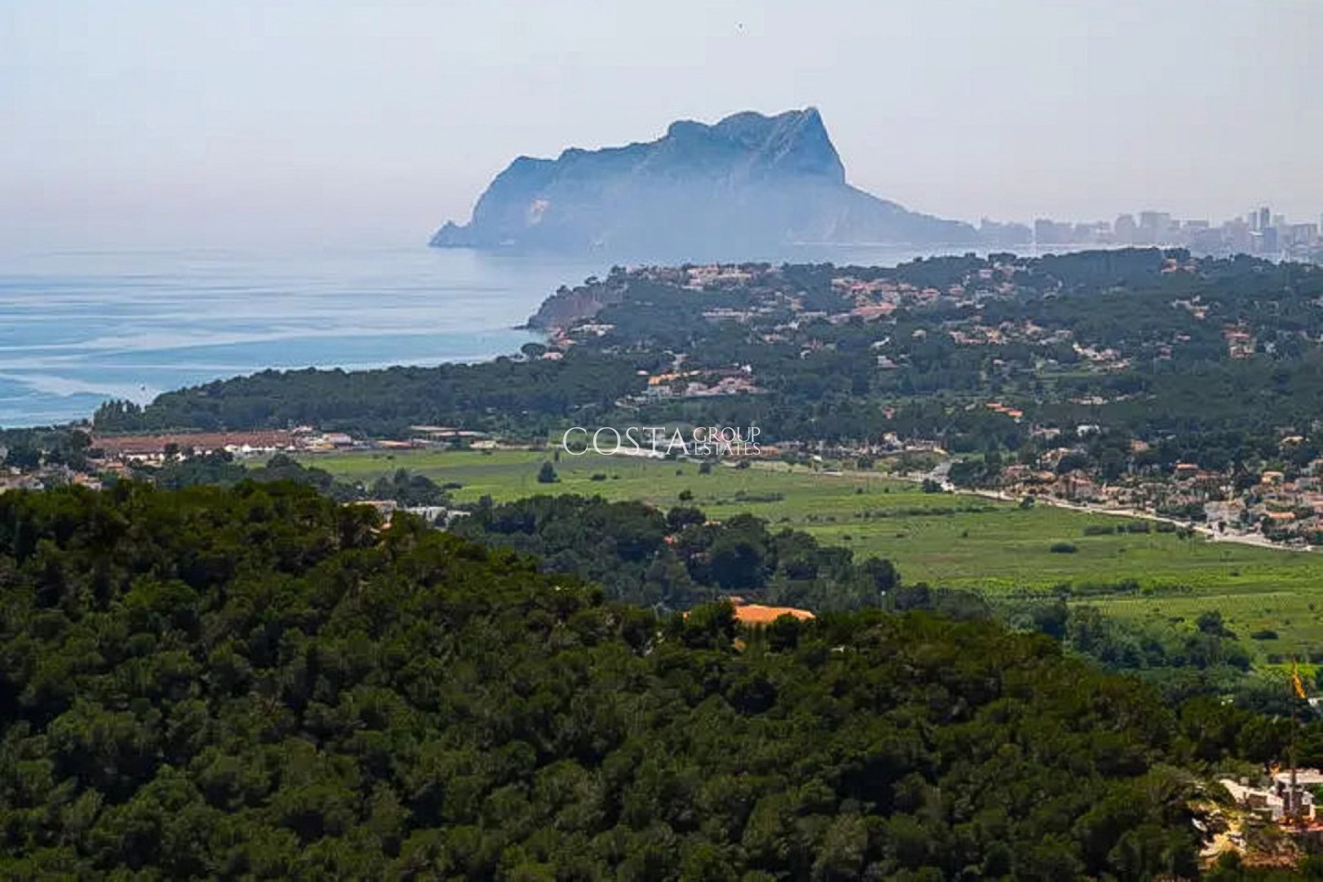 Odsprzedaż - Willa -
Teulada - Moraira