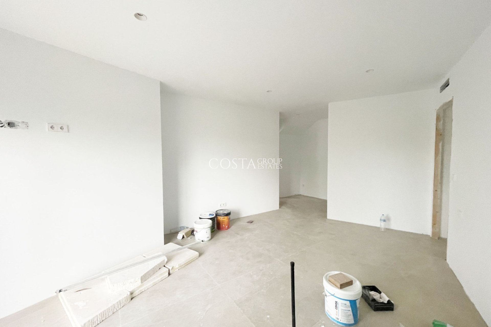 Odsprzedaż - Willa -
Teulada - Moraira