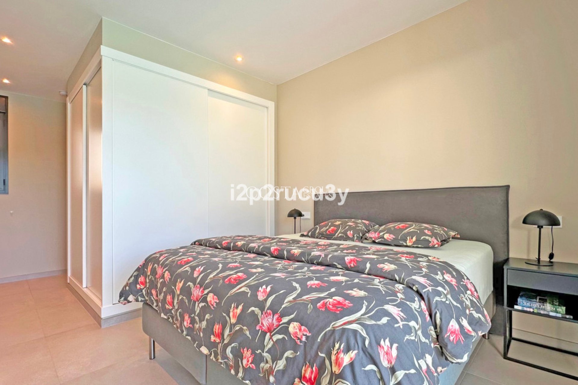 Odsprzedaż - Willa -
Teulada - Moraira