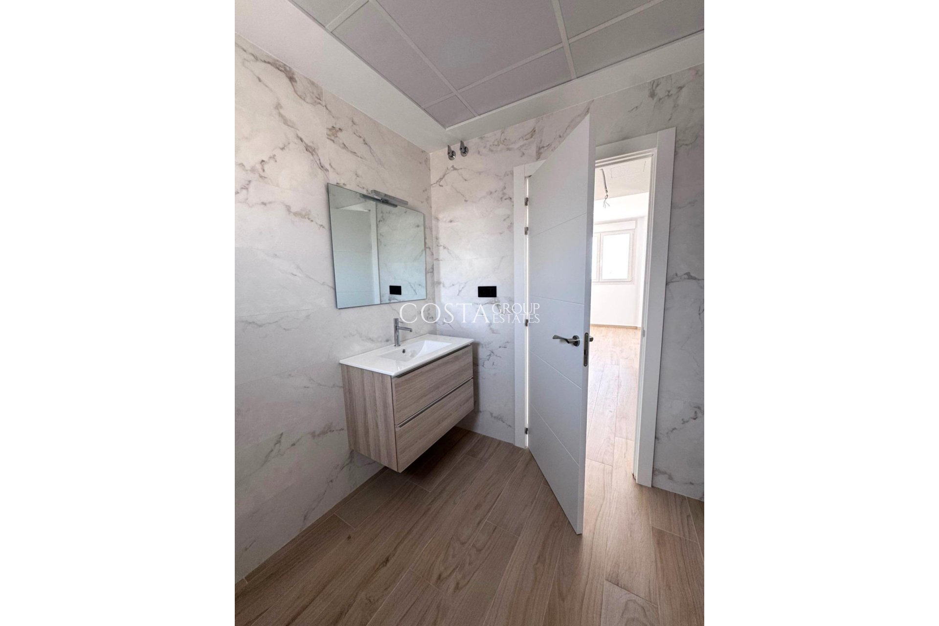 Odsprzedaż - Willa -
Torrevieja - Aguas Nuevas