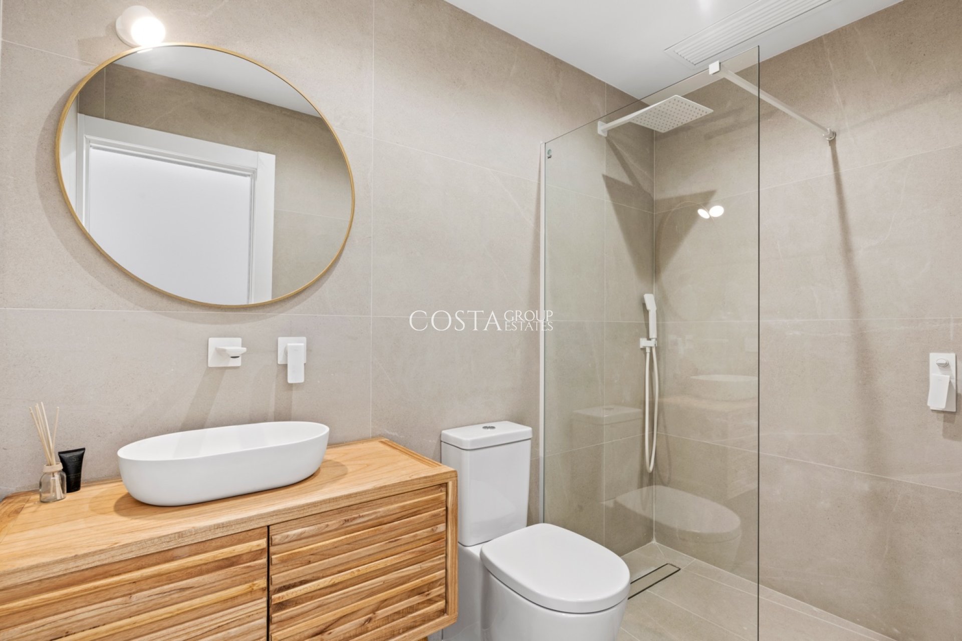 Odsprzedaż - Willa -
Torrevieja - El Chaparral