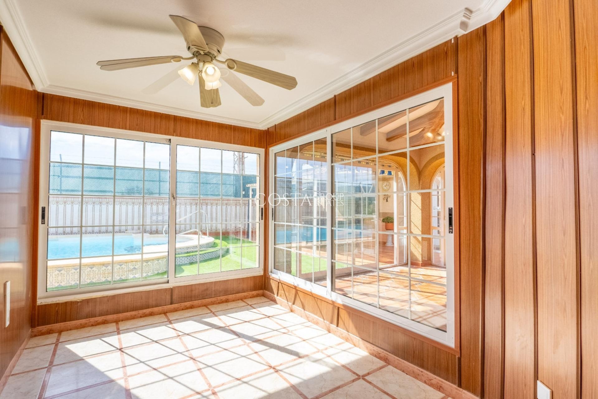 Odsprzedaż - Willa -
Torrevieja - El Chaparral