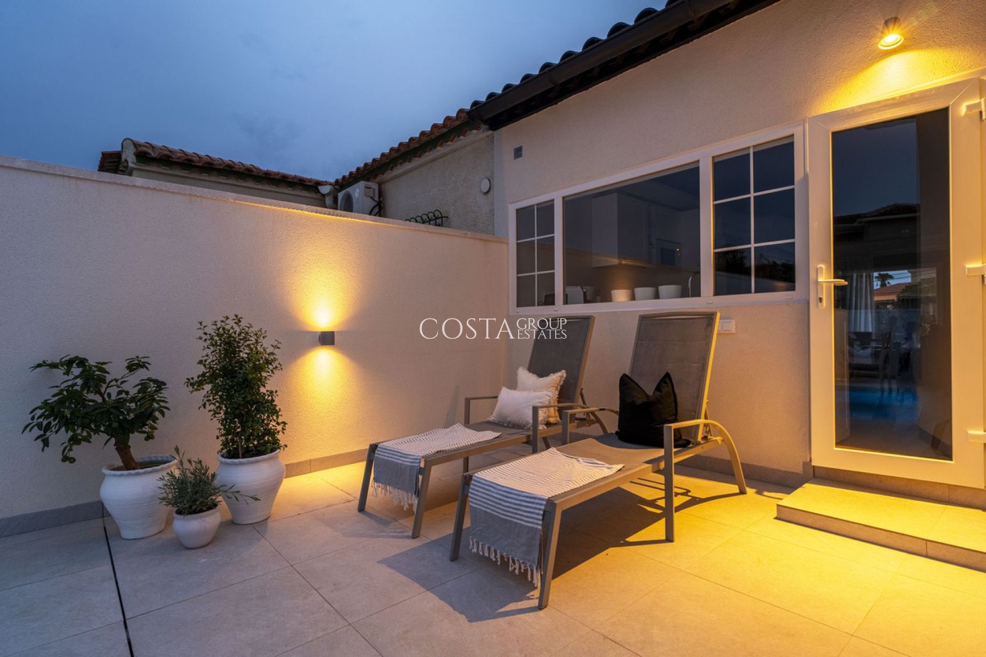 Odsprzedaż - Willa -
Torrevieja - La Siesta