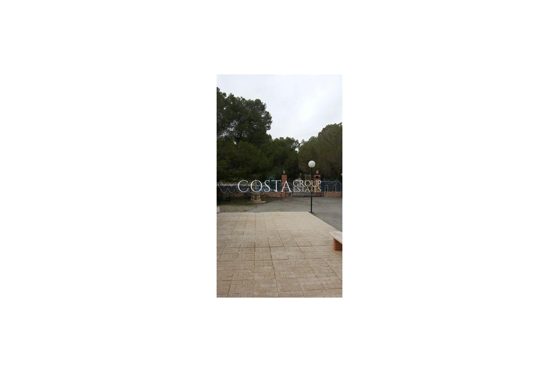 Odsprzedaż - Willa -
Torrevieja - Los Balcones