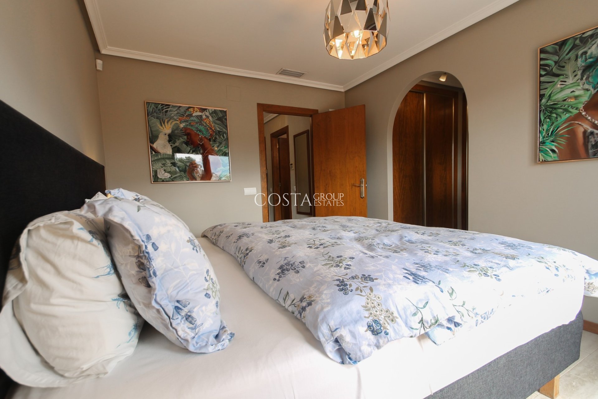 Odsprzedaż - Willa -
Torrevieja - Los Balcones