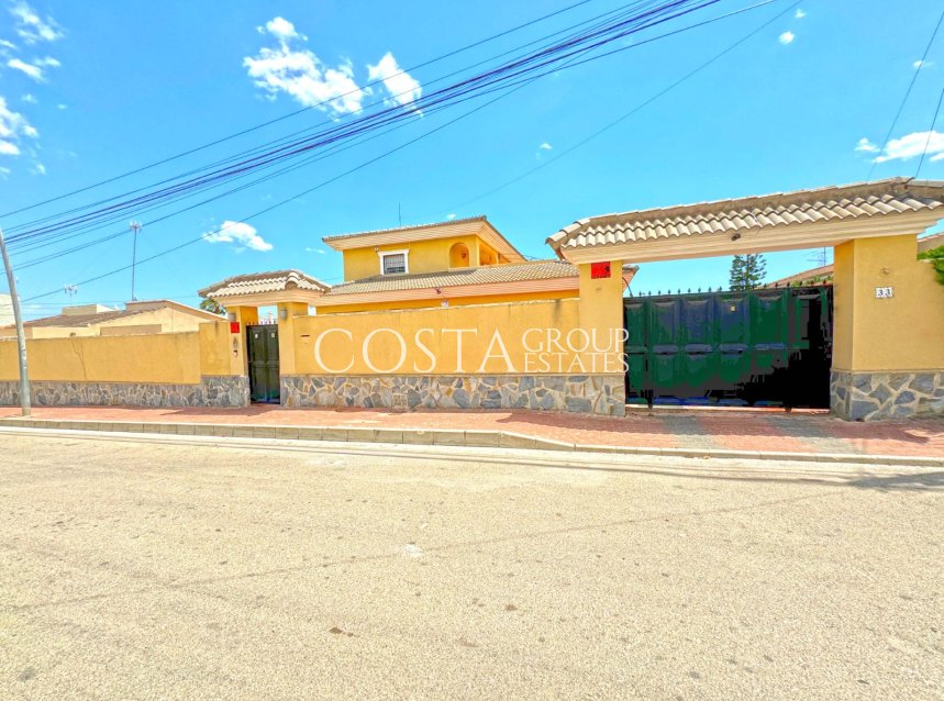 Odsprzedaż - Willa -
Torrevieja - Los Balcones