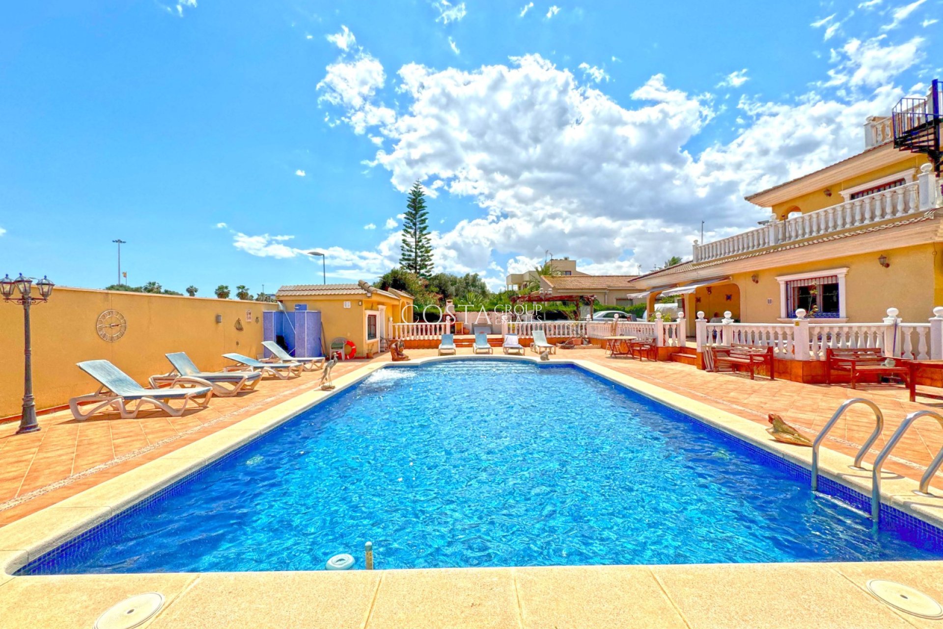 Odsprzedaż - Willa -
Torrevieja - Los Balcones