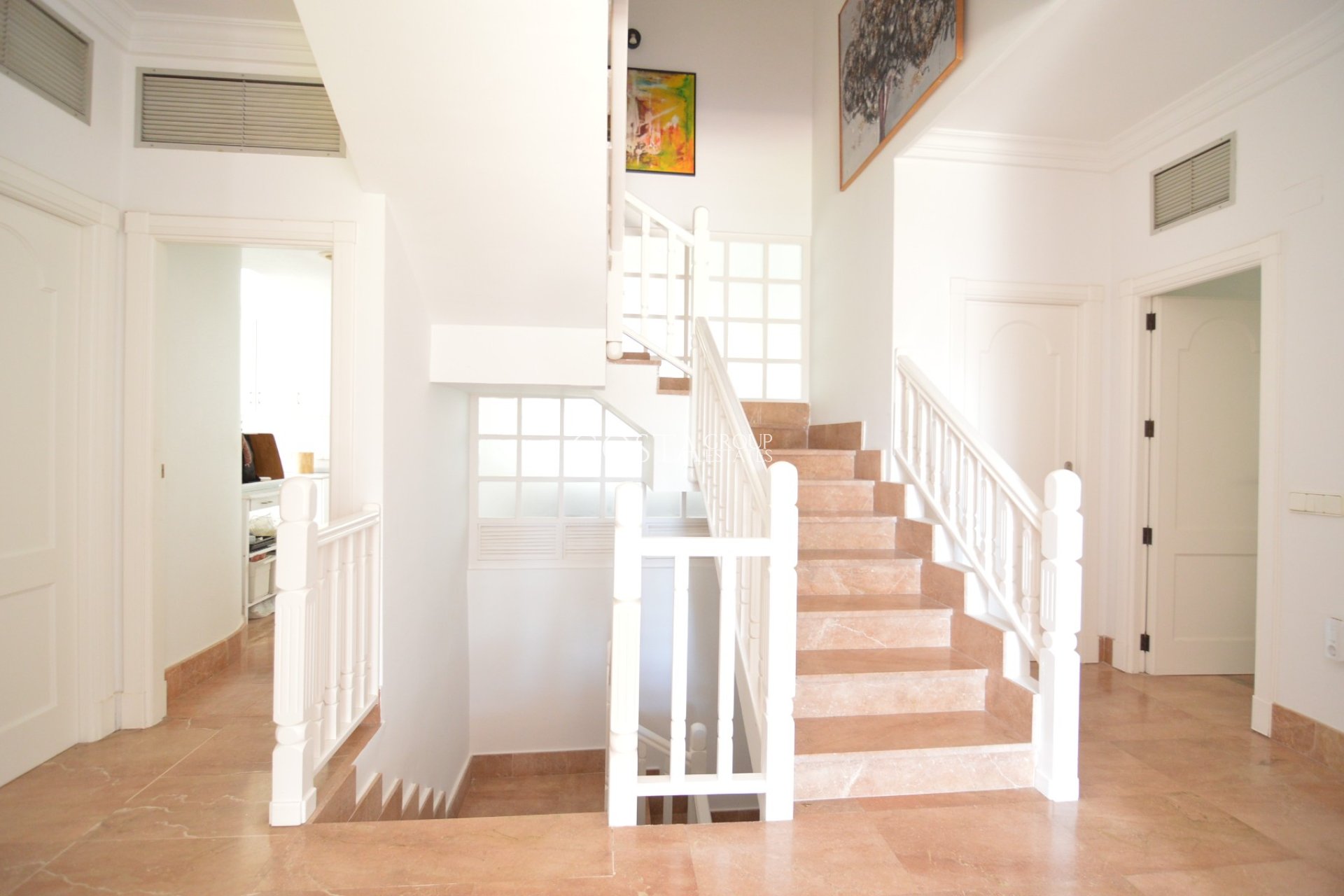 Odsprzedaż - Willa -
Torrevieja - Torreta Florida