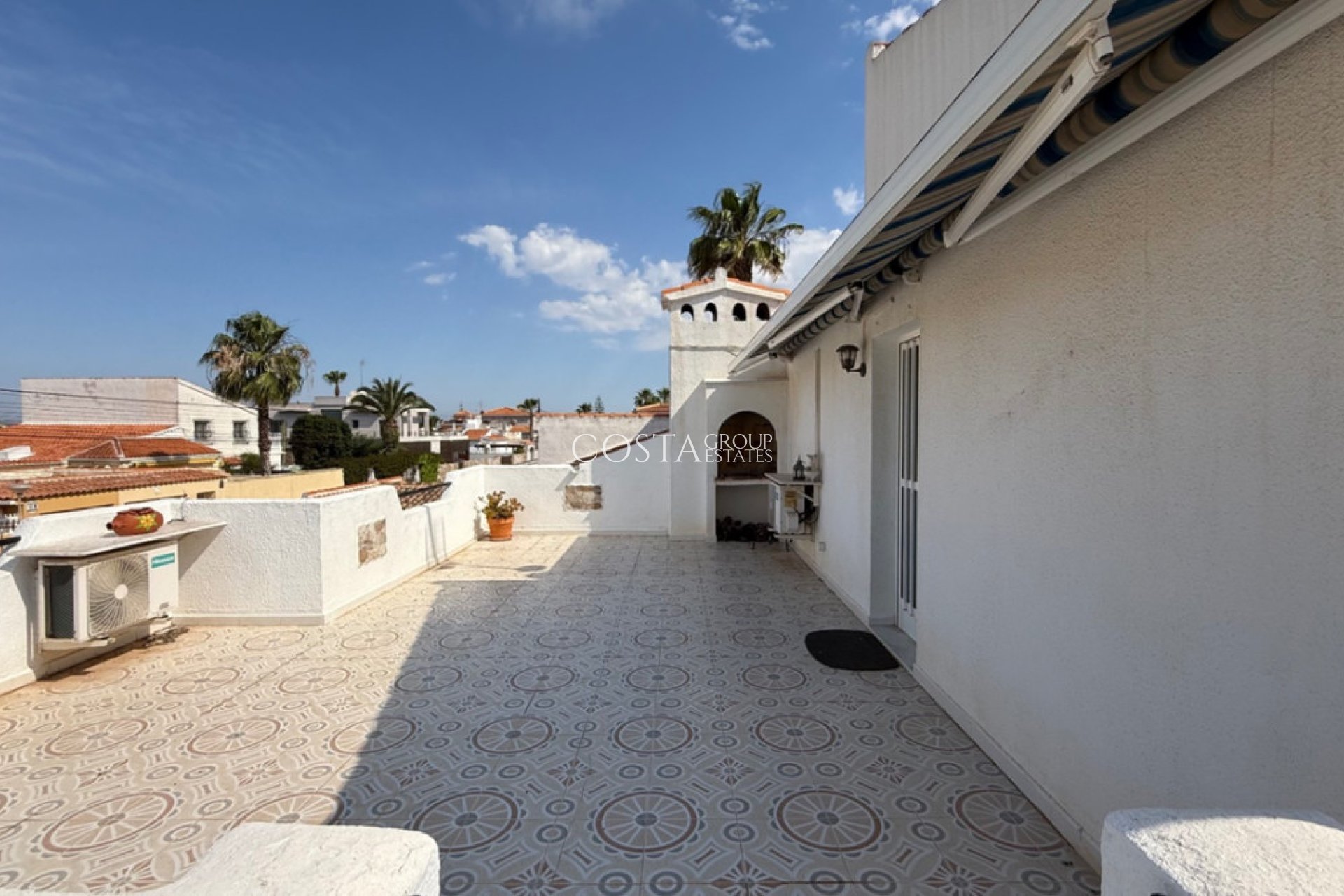 Odsprzedaż - Willa -
Torrevieja - Torrevieja Centro