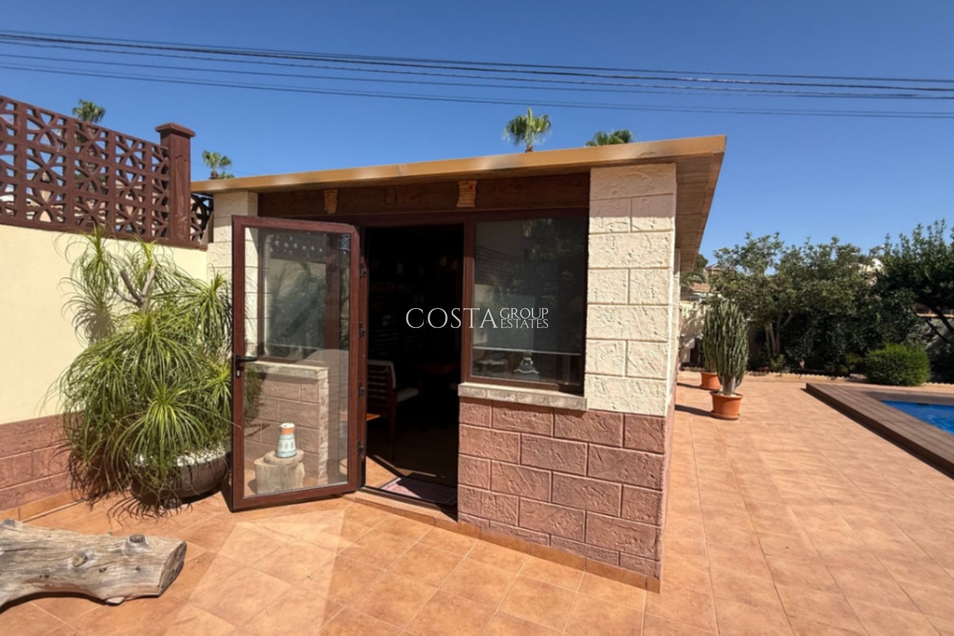 Odsprzedaż - Willa -
Torrevieja - Torrevieja Centro