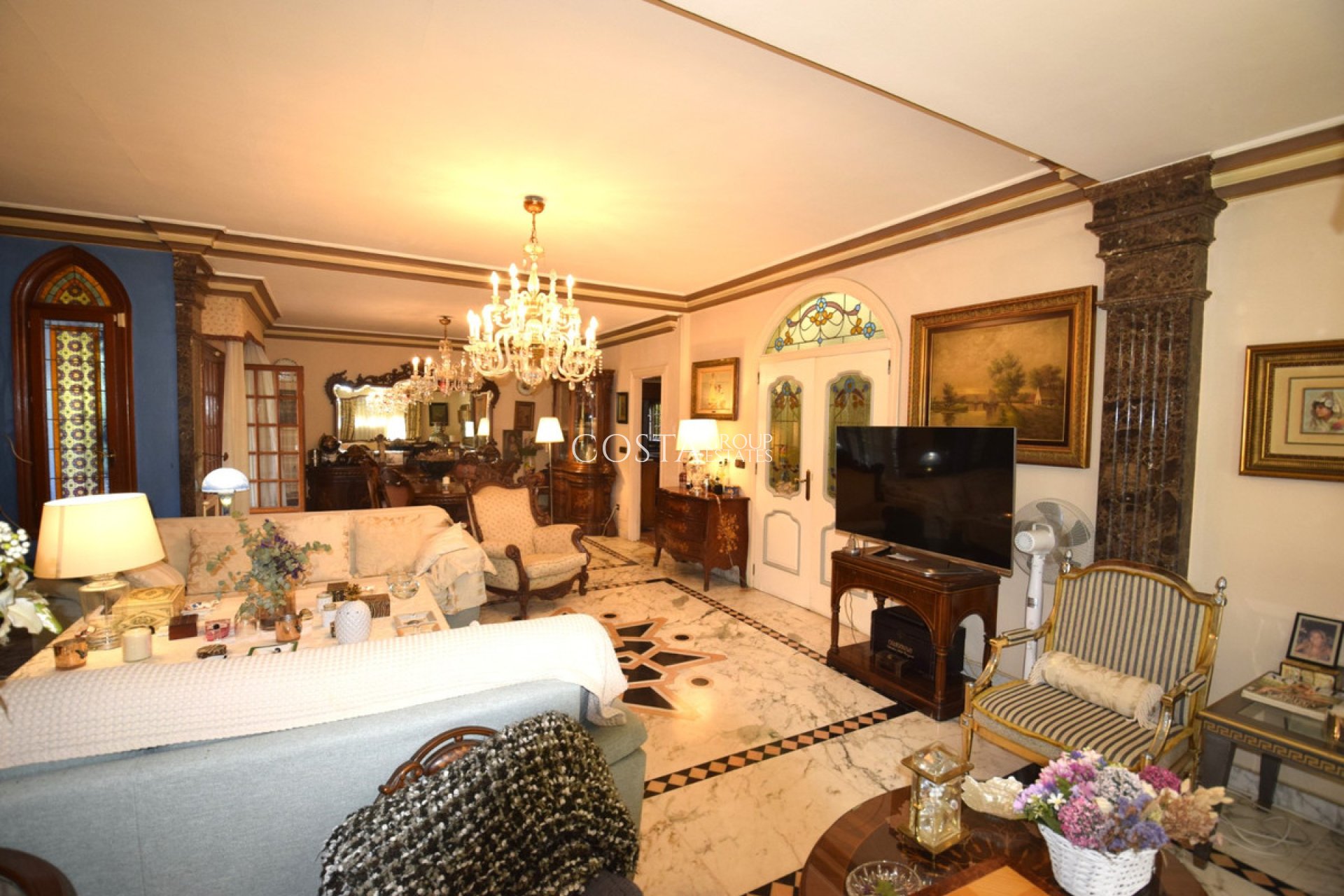 Odsprzedaż - Willa -
Torrevieja - Torrevieja Centro