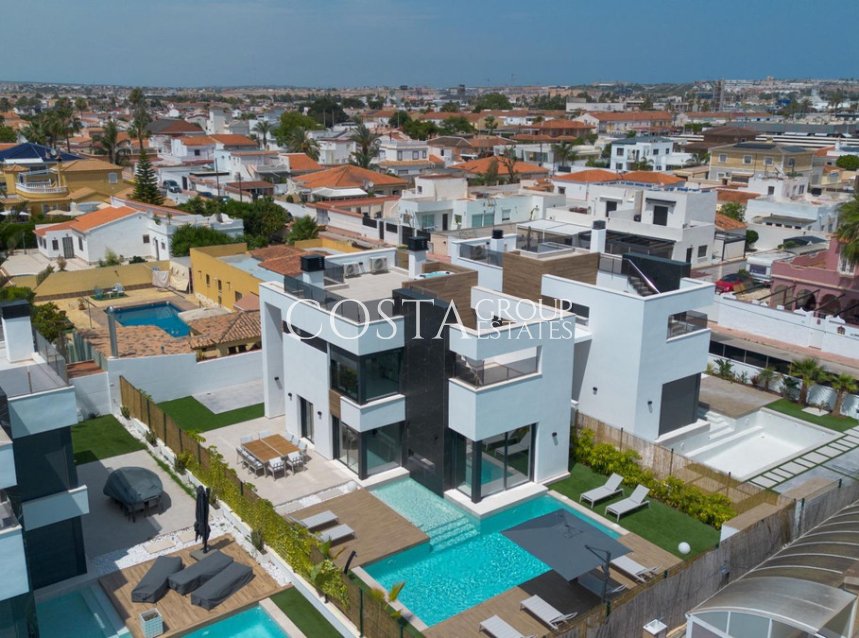 Odsprzedaż - Willa -
Torrevieja - Torrevieja Centro