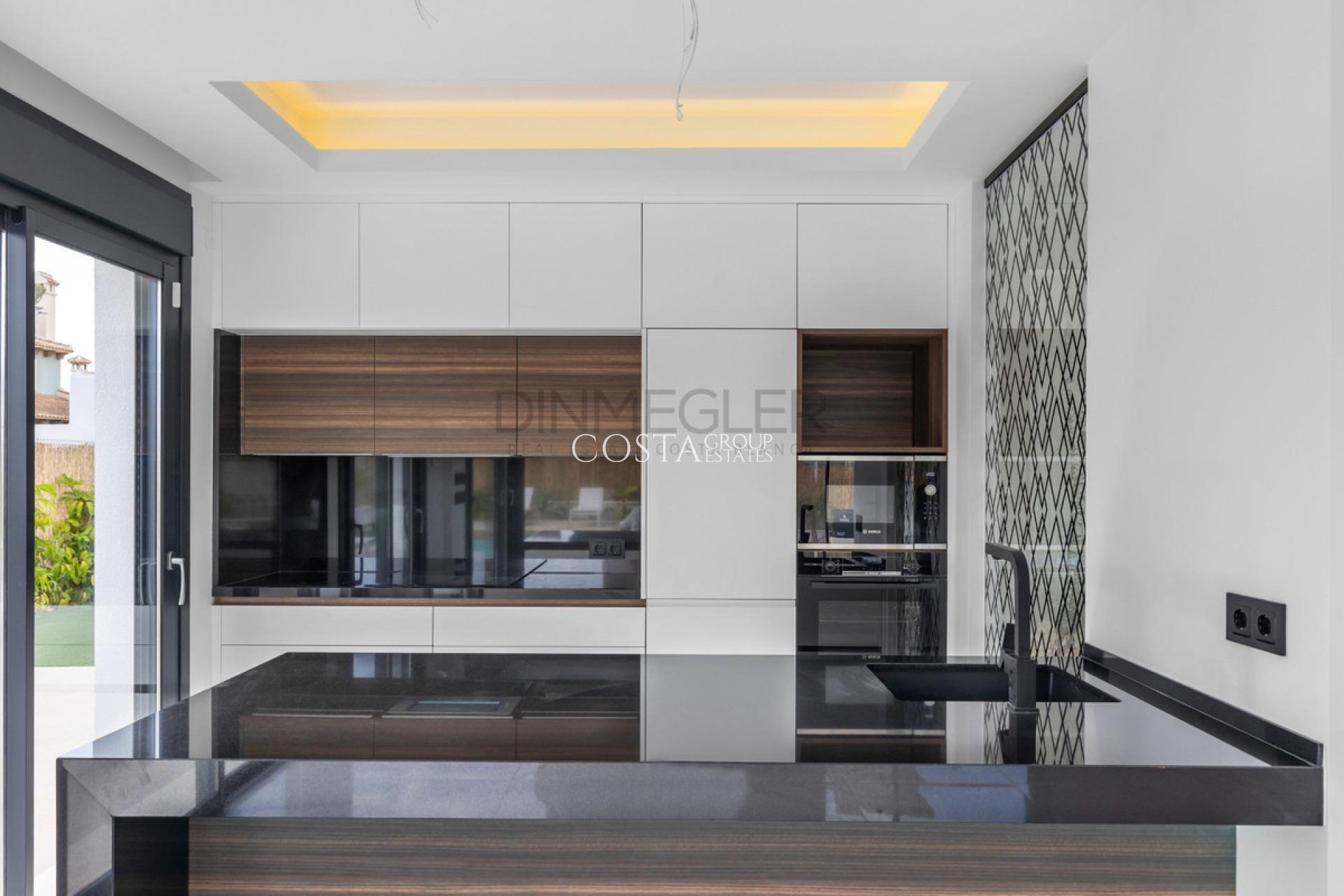 Odsprzedaż - Willa -
Torrevieja - Torrevieja Centro