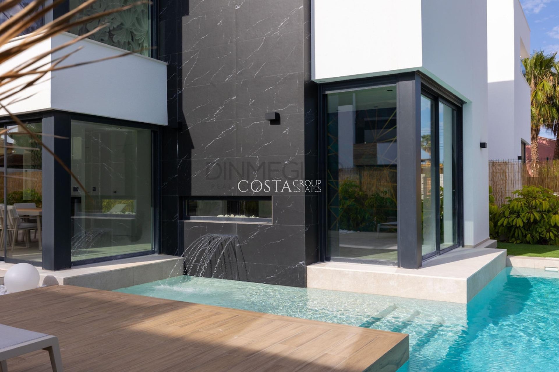 Odsprzedaż - Willa -
Torrevieja - Torrevieja Centro