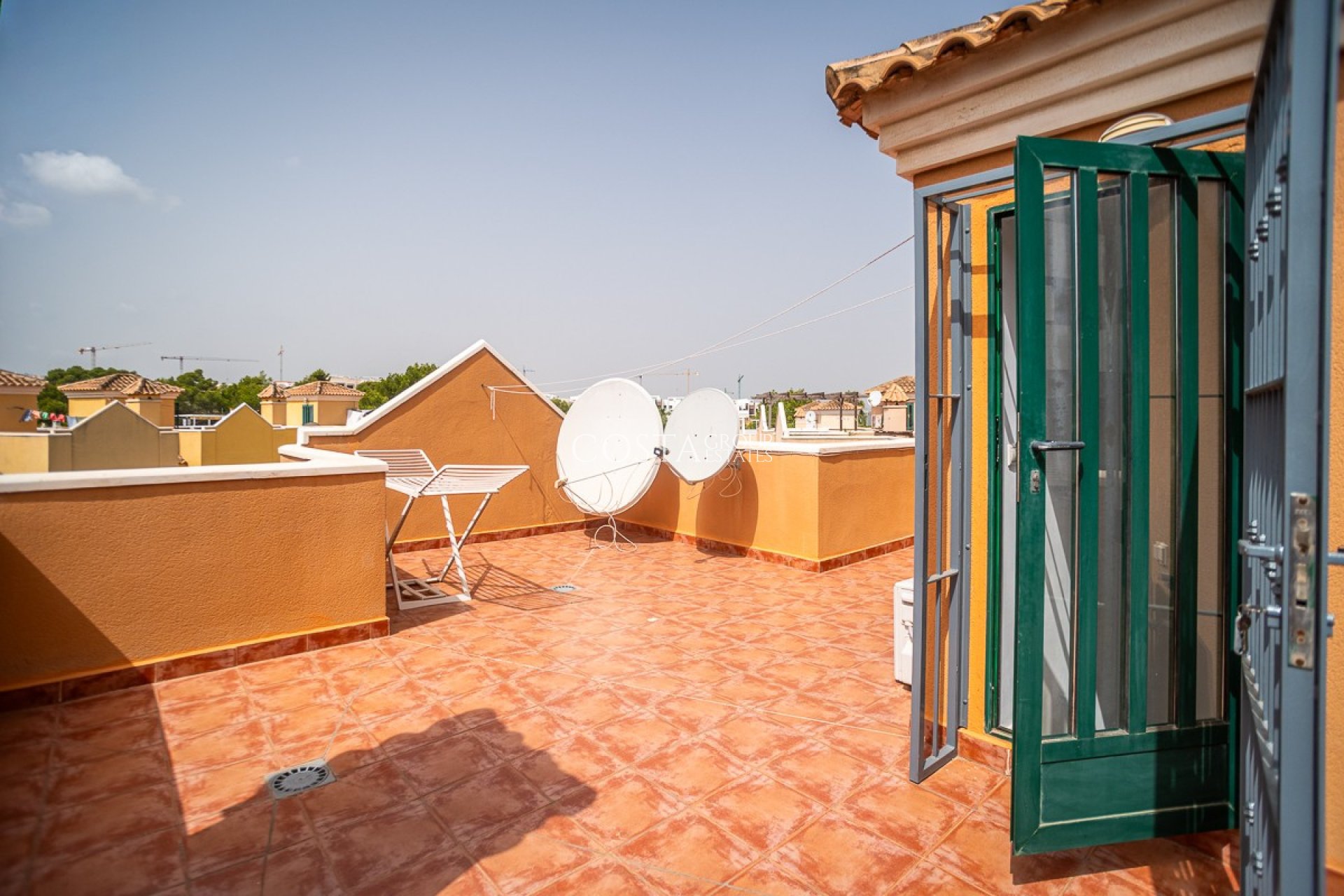 Odsprzedaż - Willa -
Torrevieja - Torrevieja Centro