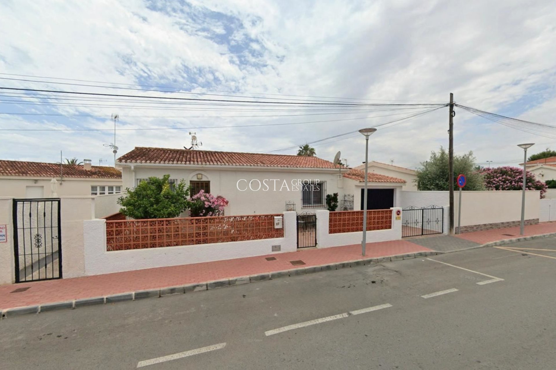 Odsprzedaż - Willa -
Torrevieja - Torrevieja Centro