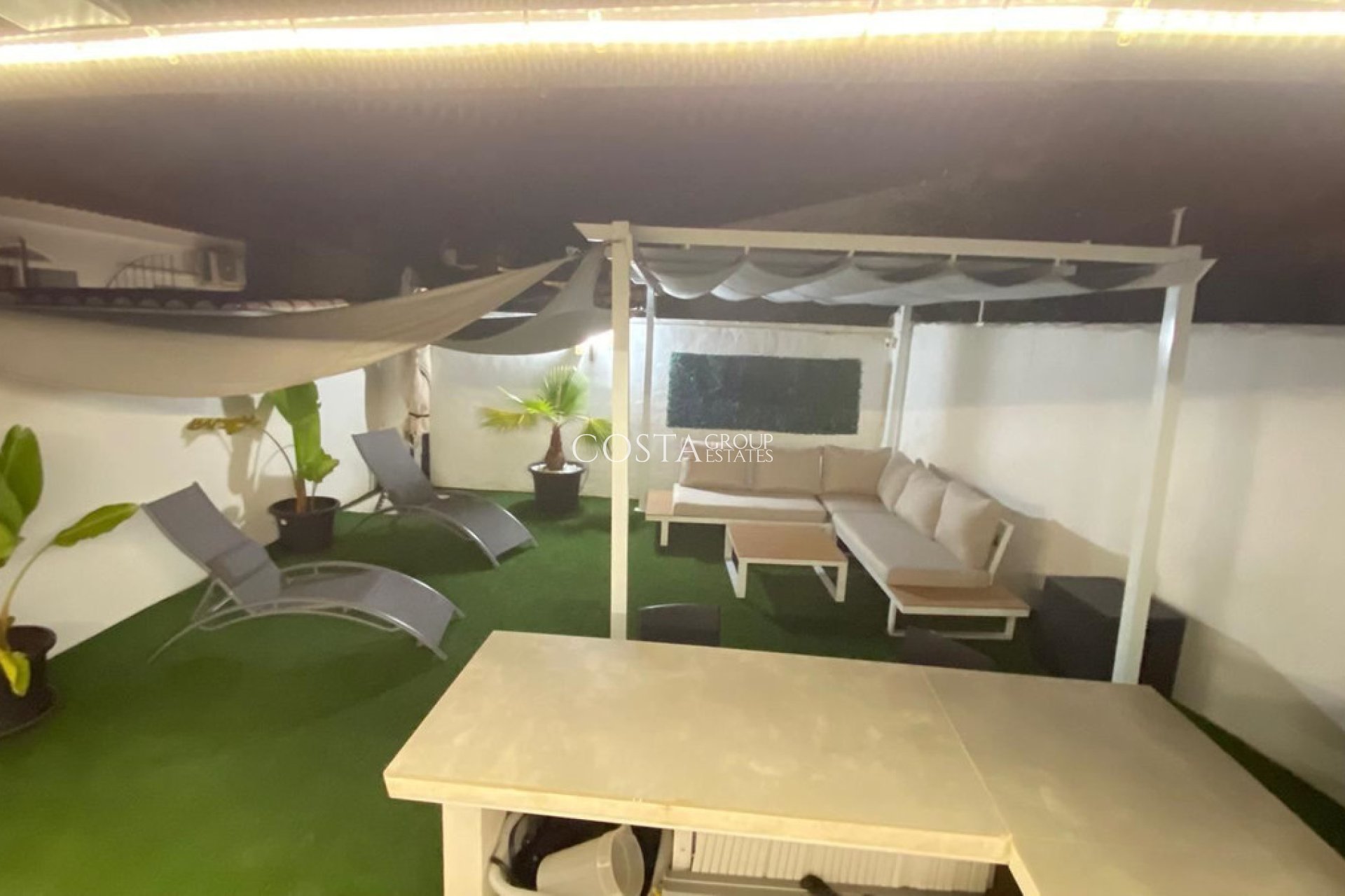 Odsprzedaż - Willa -
Torrevieja - Torrevieja Centro