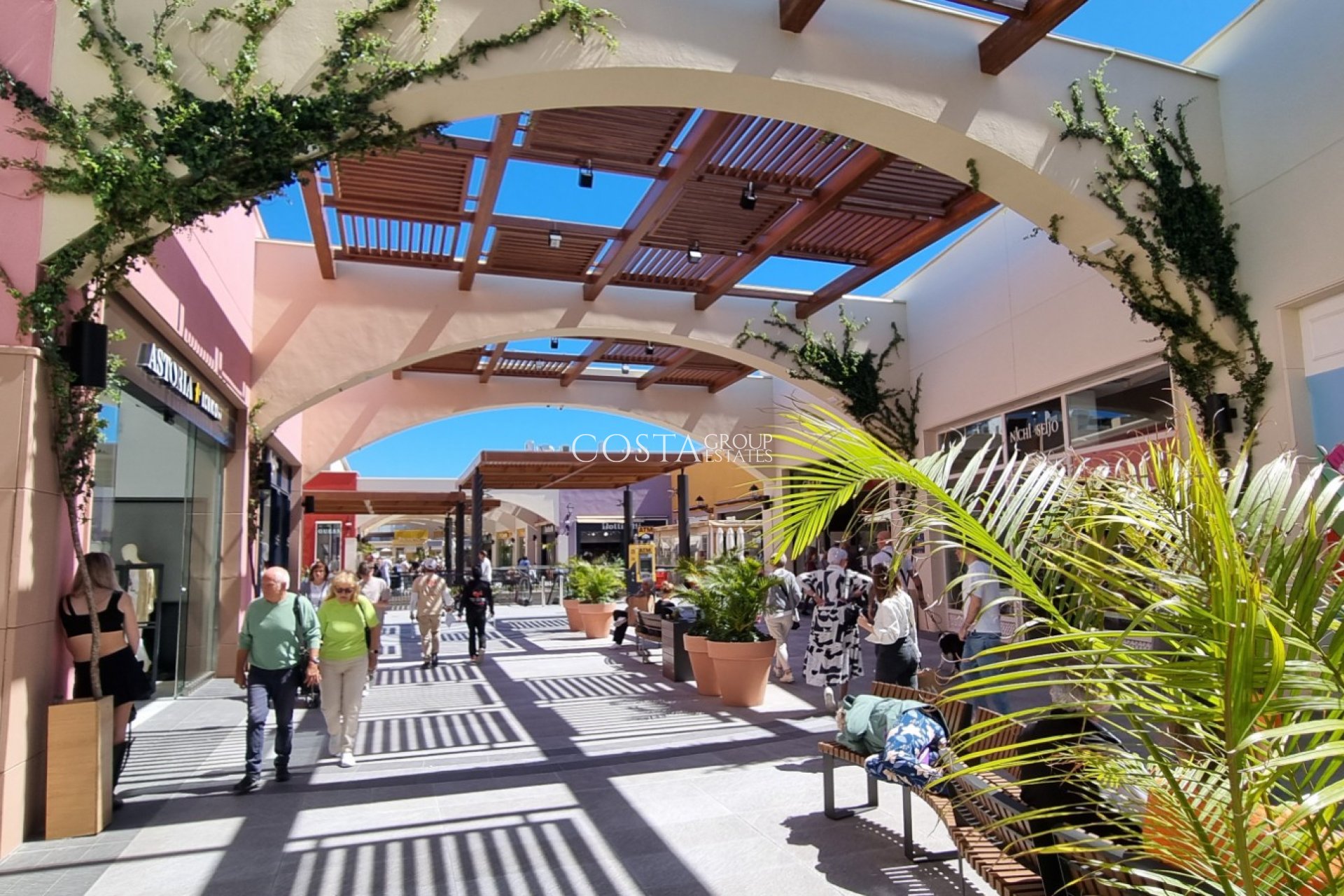 Odsprzedaż - Willa -
Villamartín - PAU 8