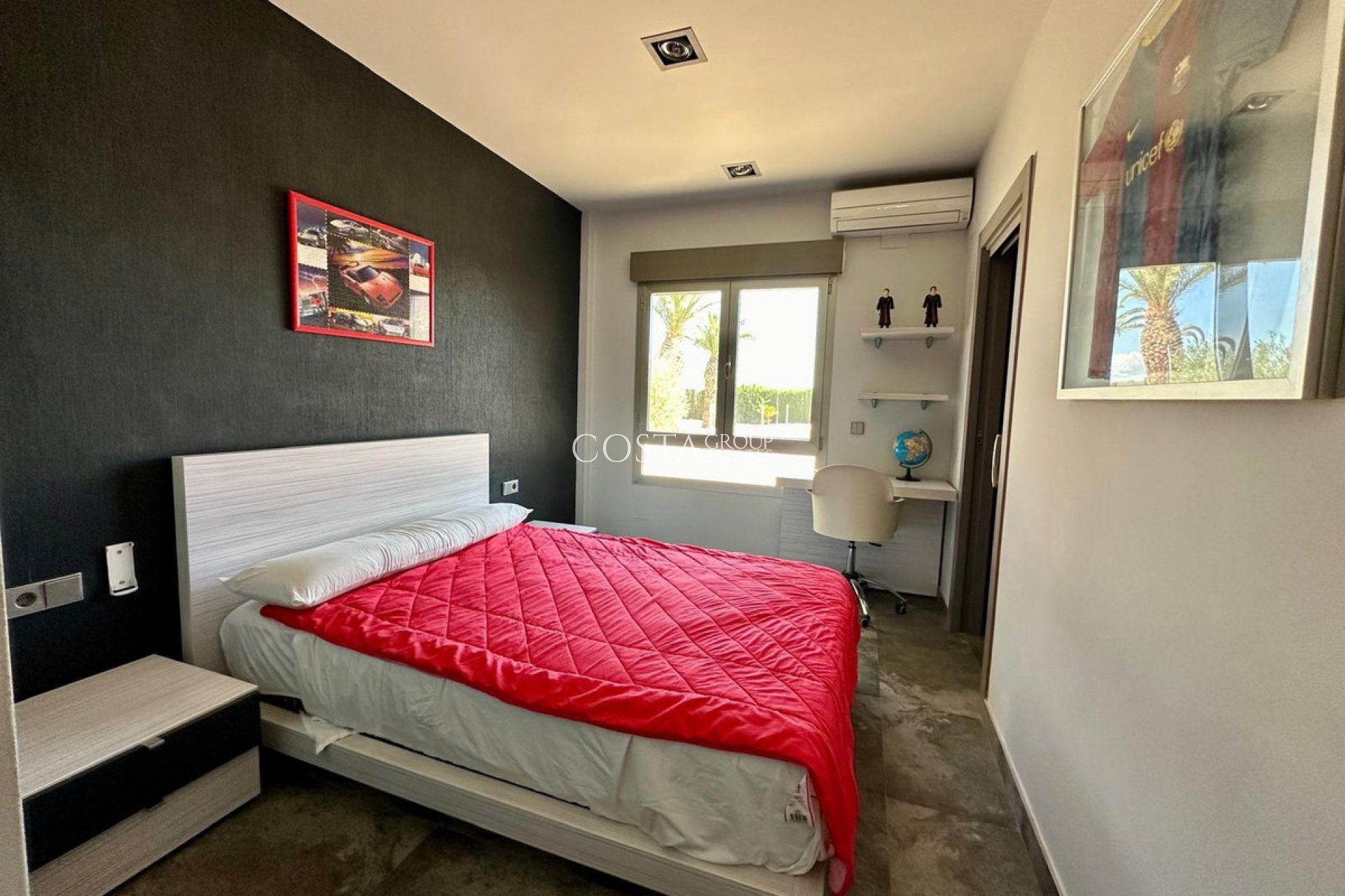 Odsprzedaż - Willa -
Yecla - Yecla Centro