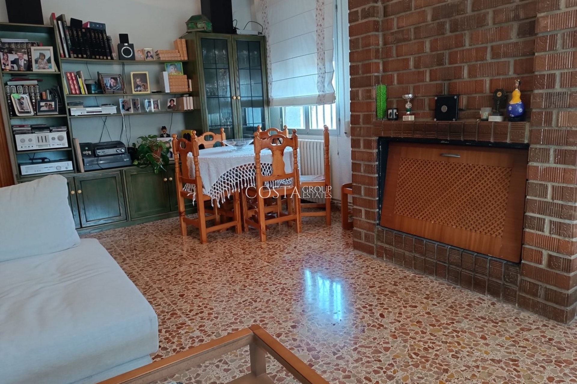 Odsprzedaż - Willa -
Yecla - Yecla Centro