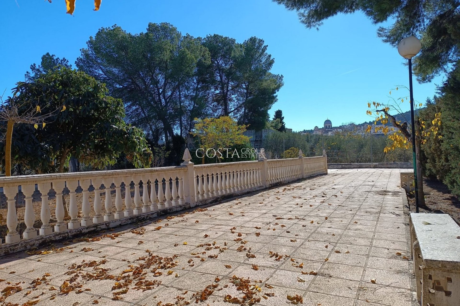 Odsprzedaż - Willa -
Yecla - Yecla Centro