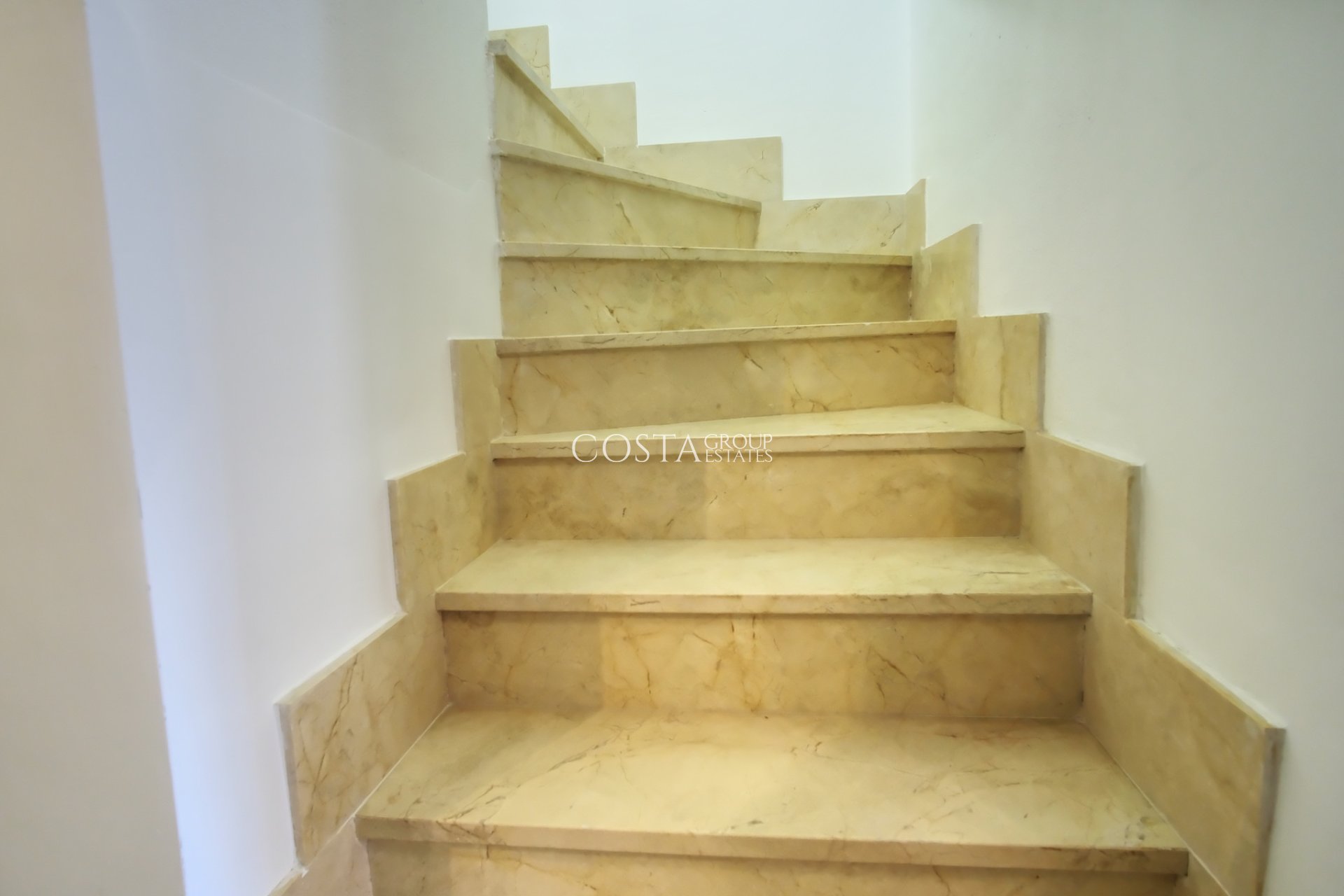 Resale - 4. Semi-detached villa -
Orihuela Costa - Costa Blanca South