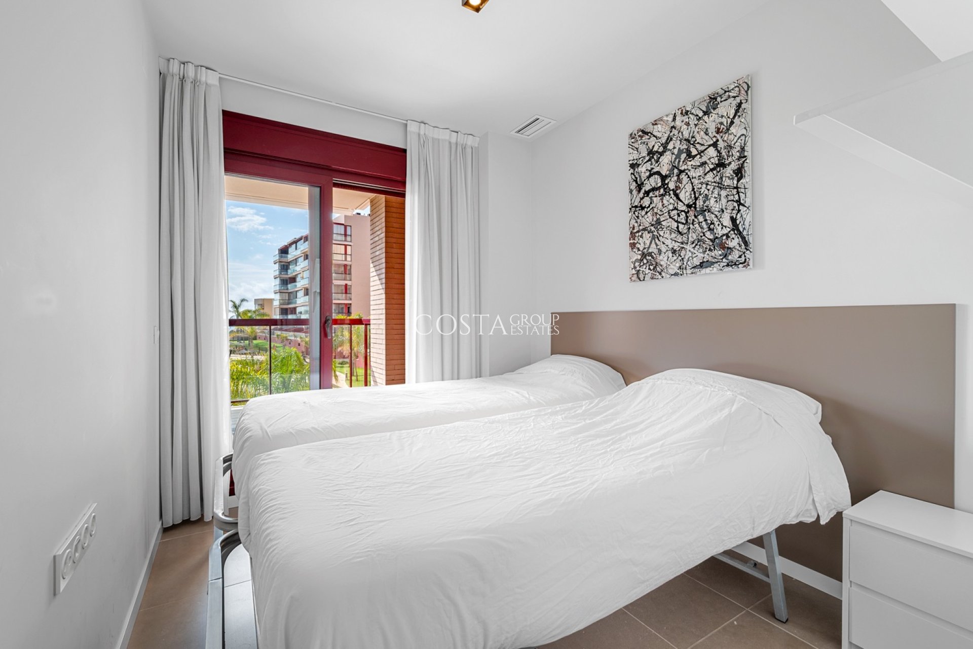 Resale - Apartment -
Pilar de la Horadada - Mil Palmeras