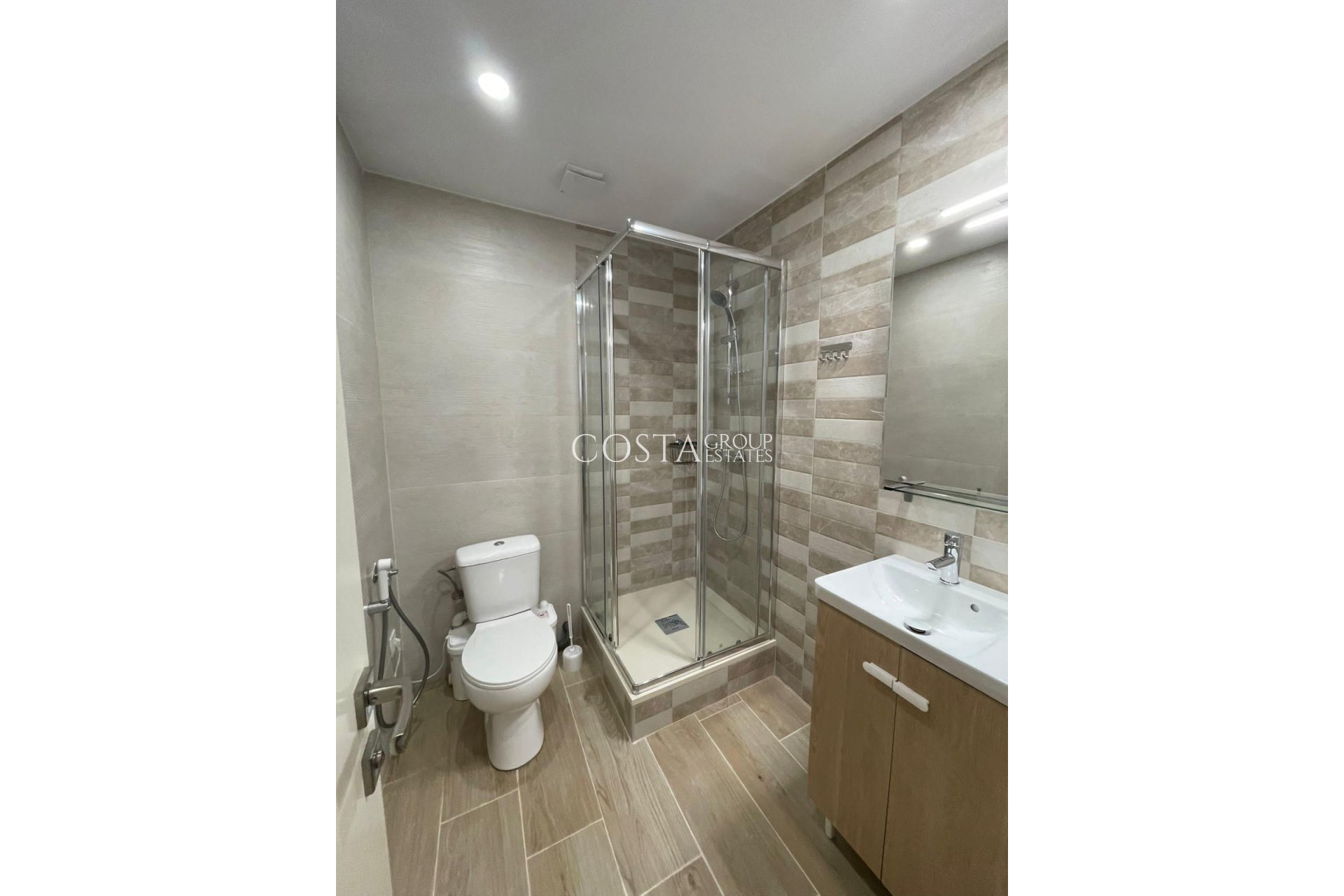 Resale - Apartments -
Alicante - Alicante Centro