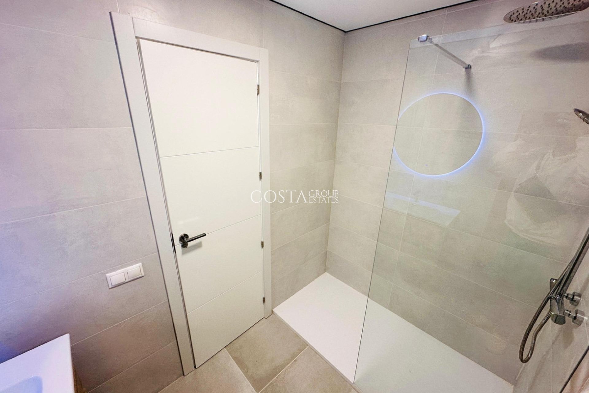 Resale - Apartments -
Alicante - Alicante Centro