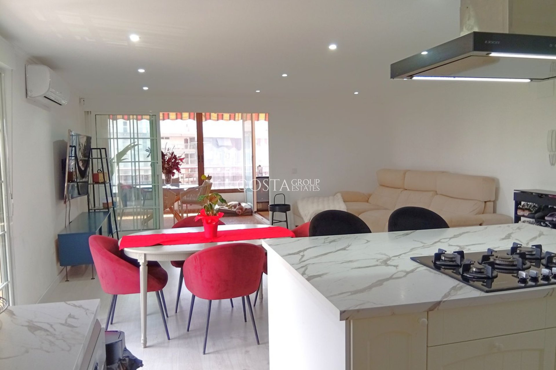 Resale - Apartments -
Alicante - Alicante Centro