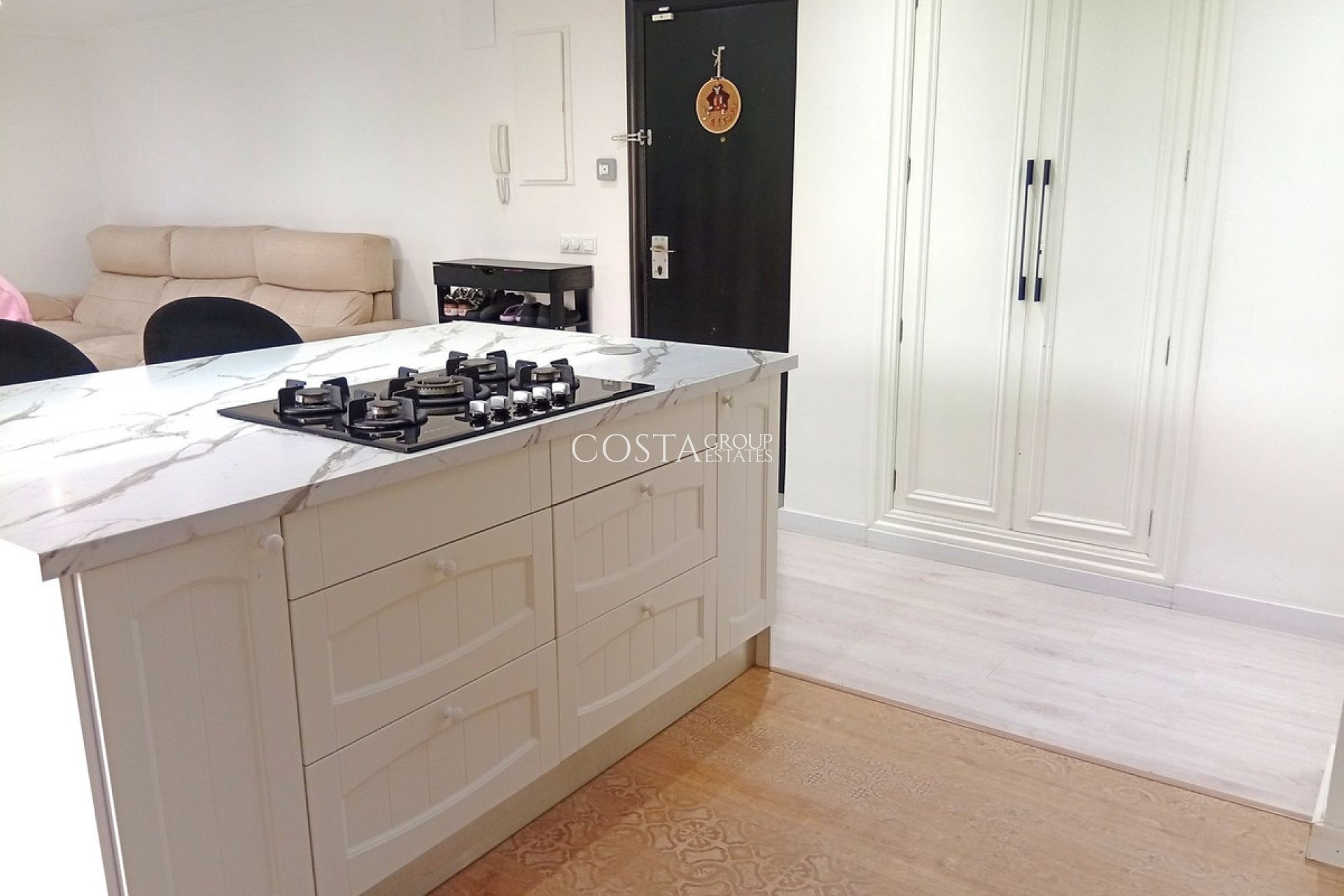 Resale - Apartments -
Alicante - Alicante Centro