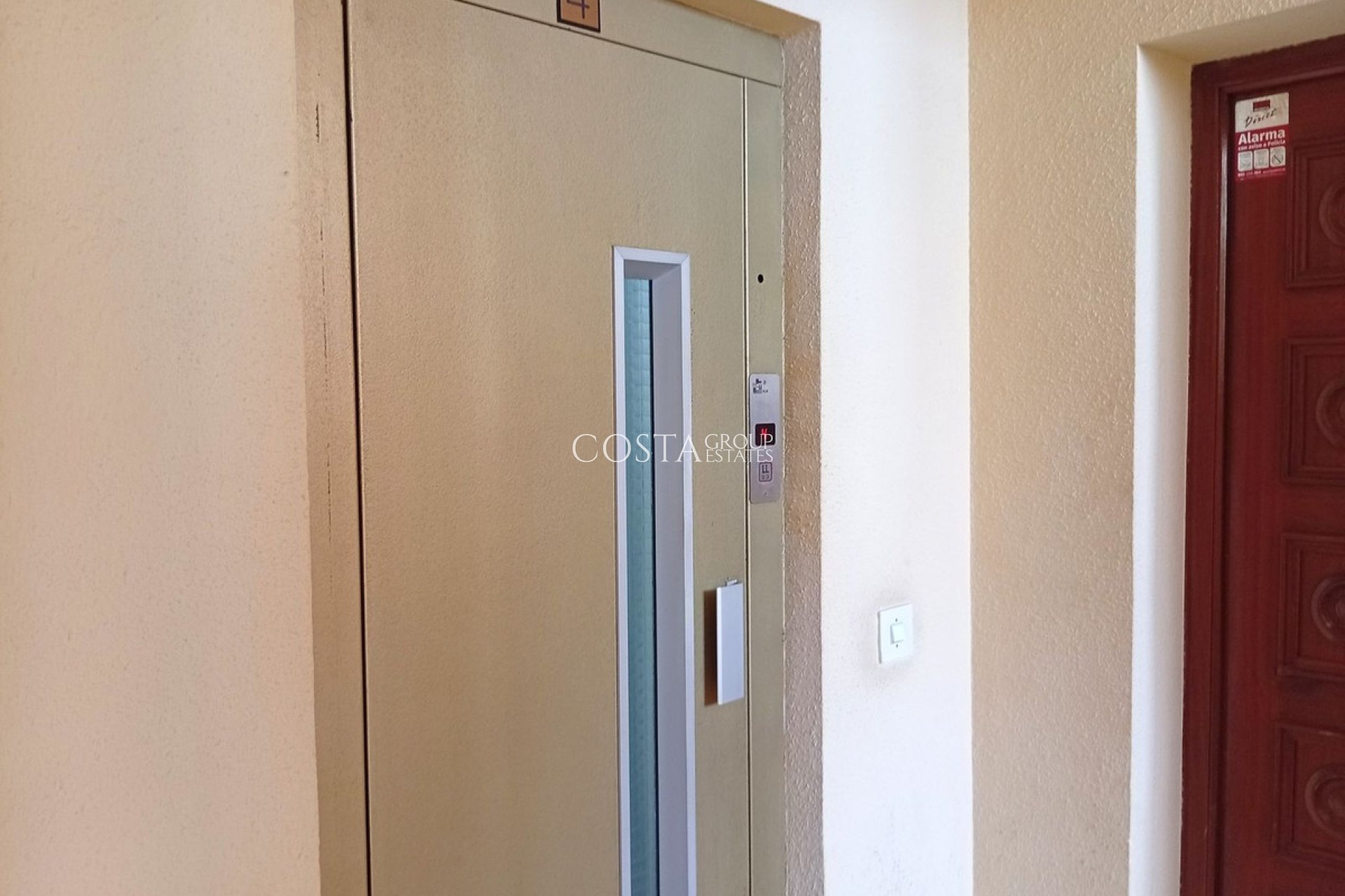 Resale - Apartments -
Alicante - Alicante Centro