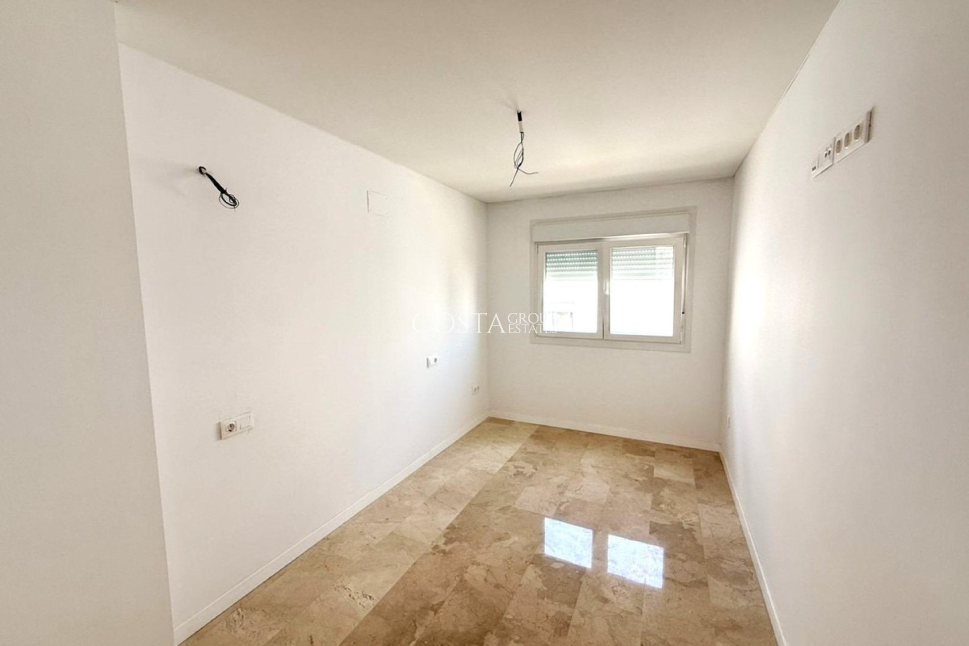 Resale - Apartments -
Alicante - Alicante Centro