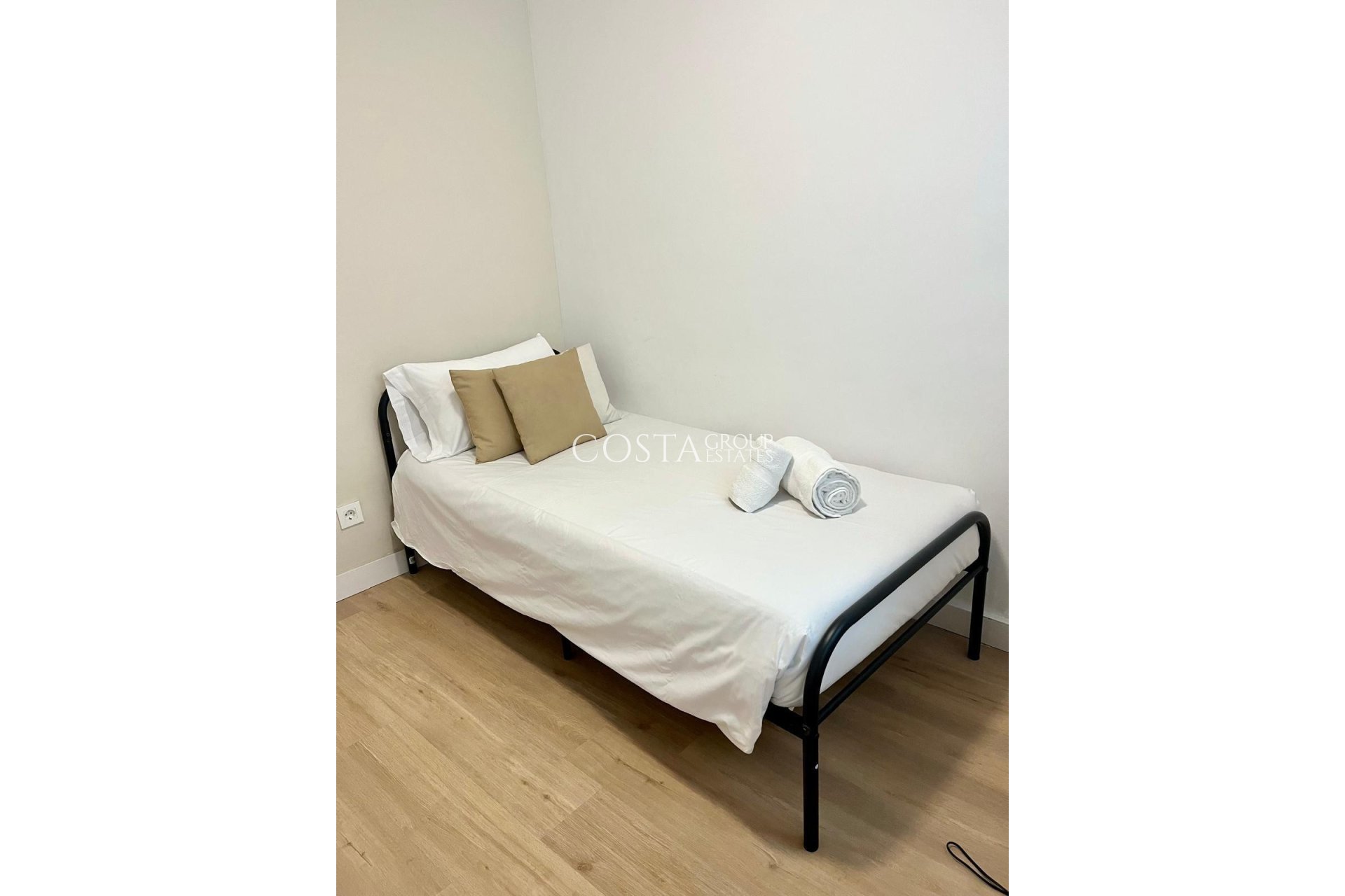 Resale - Apartments -
Alicante - Alicante Centro