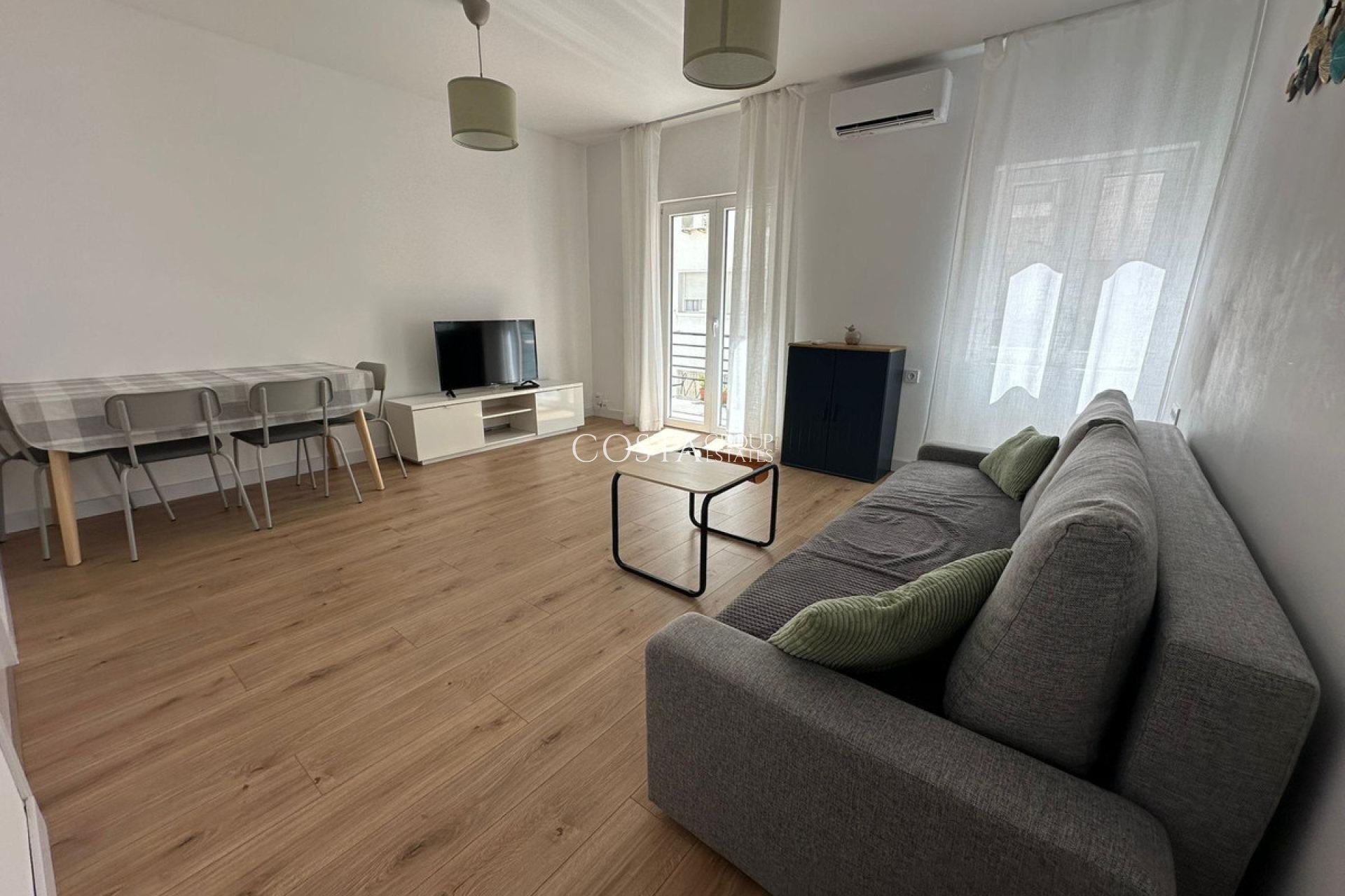 Resale - Apartments -
Alicante - Alicante Centro