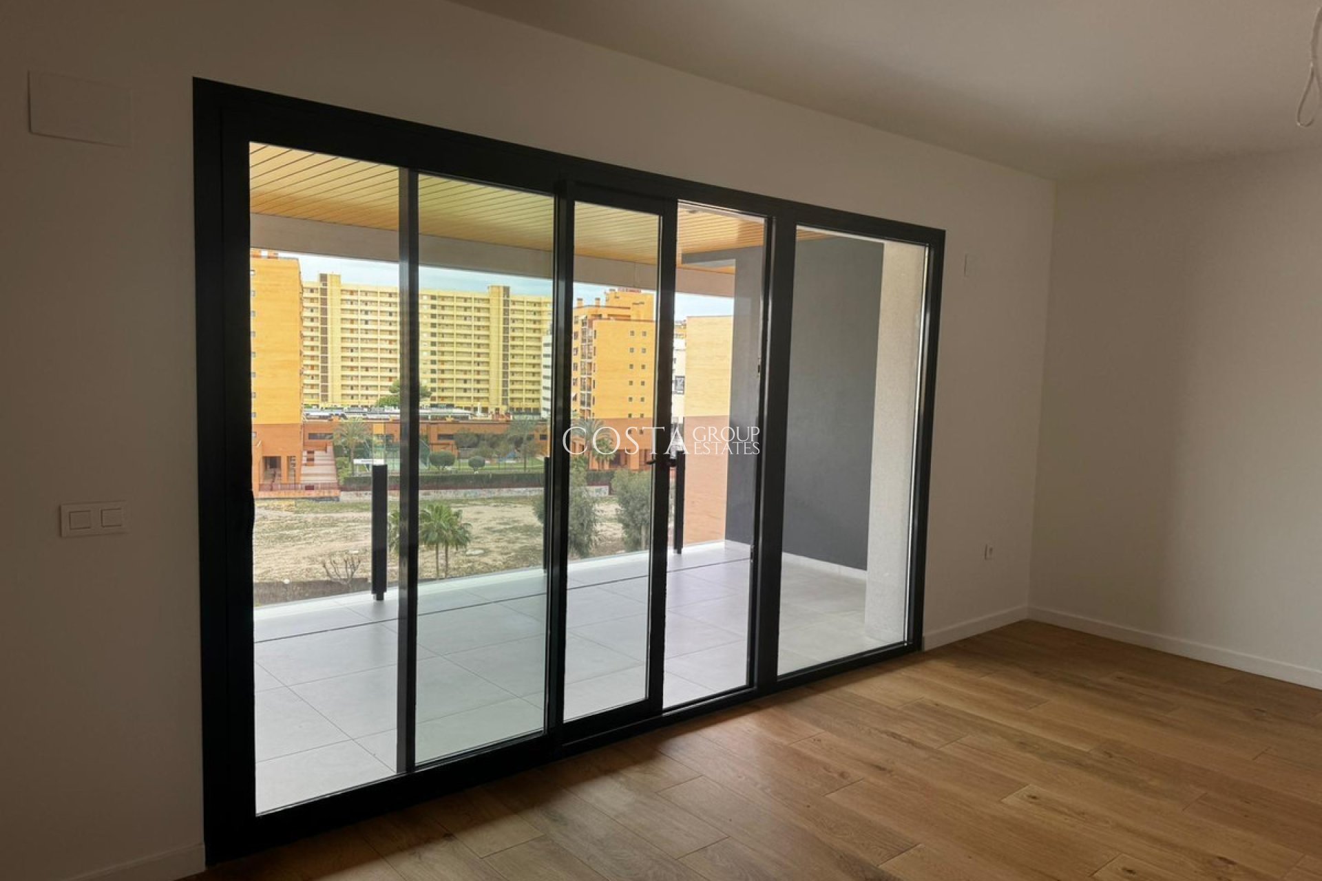Resale - Apartments -
Alicante - Alicante Centro