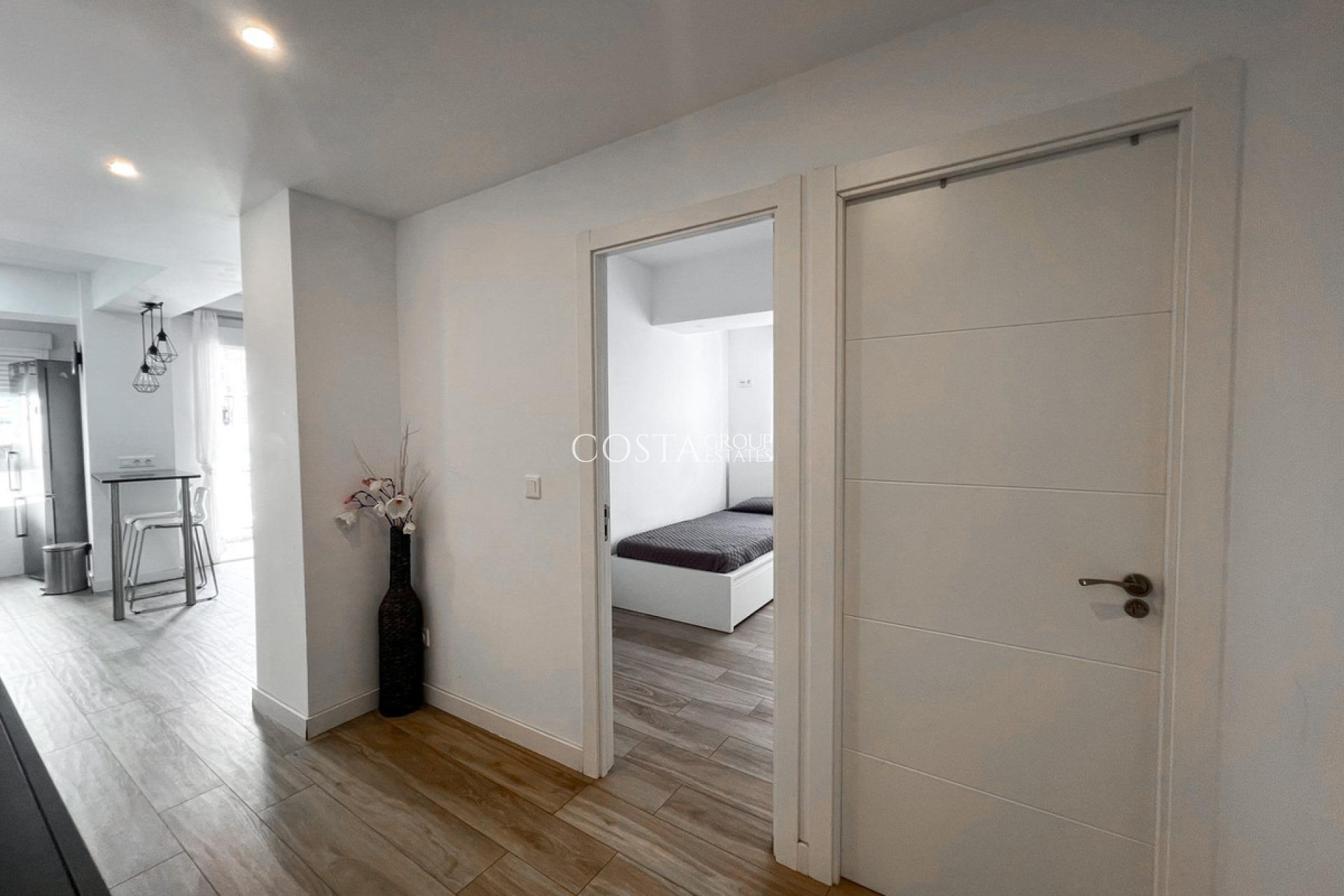 Resale - Apartments -
Alicante - Alicante Centro