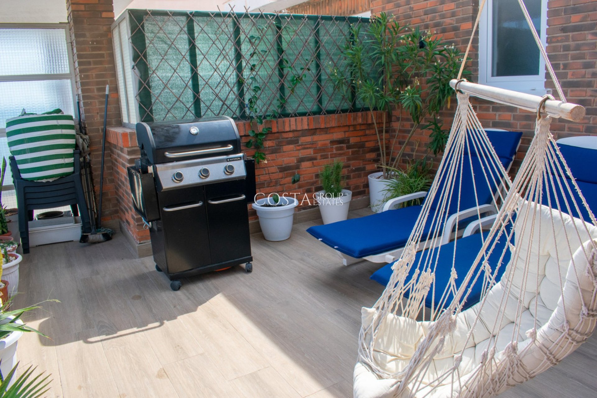 Resale - Apartments -
Alicante - Alicante Centro