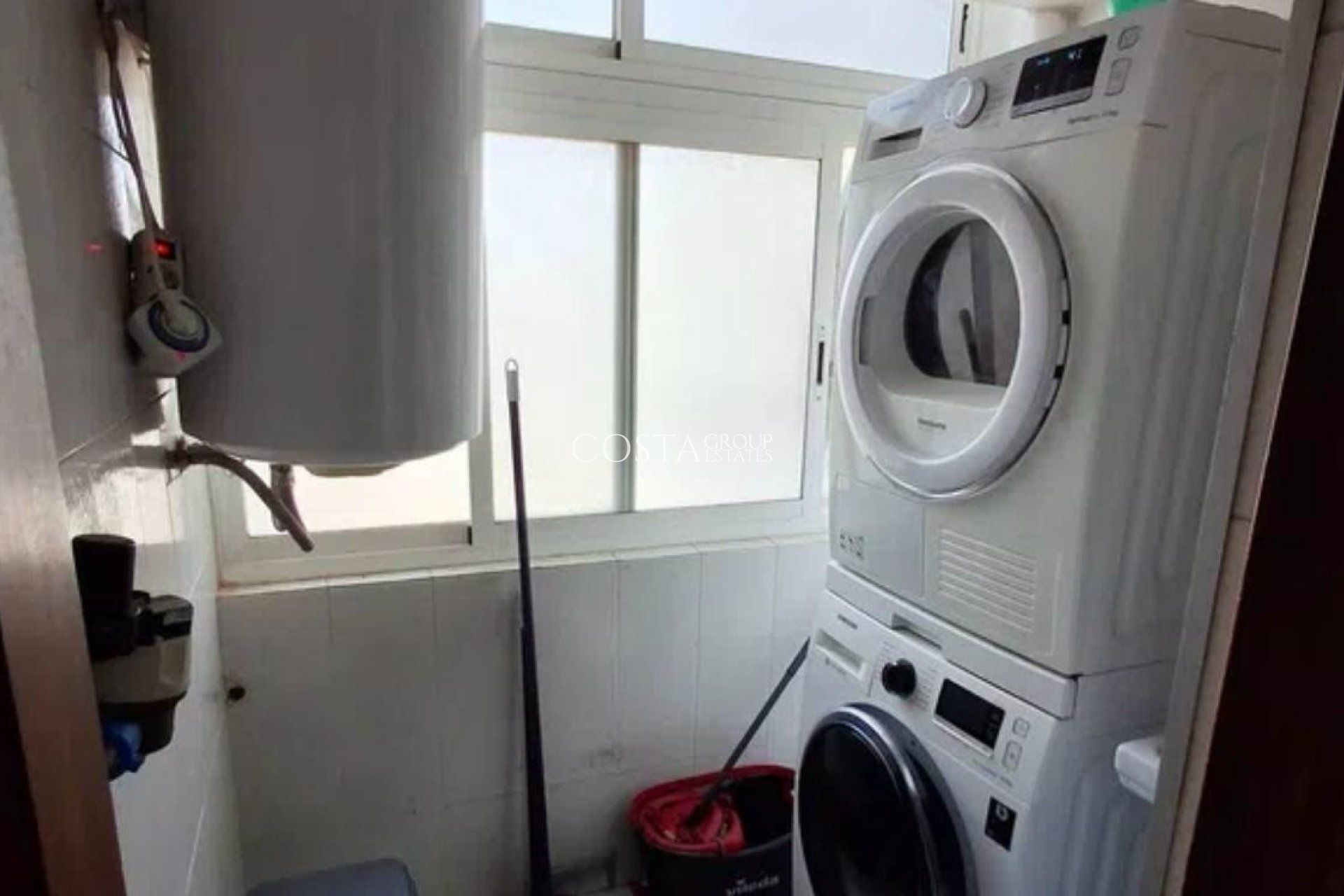 Resale - Apartments -
Alicante - Alicante Centro