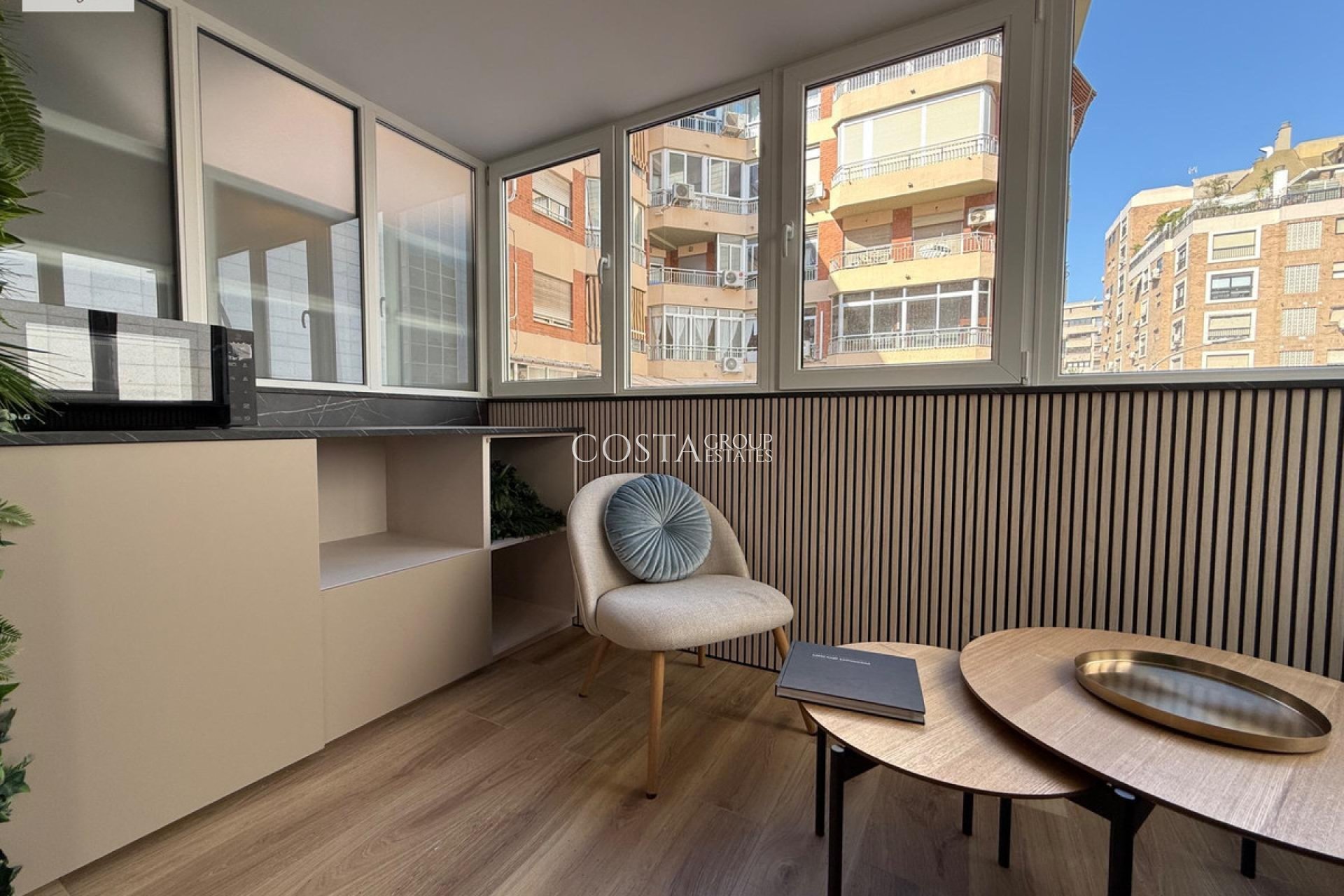 Resale - Apartments -
Alicante - Alicante Centro
